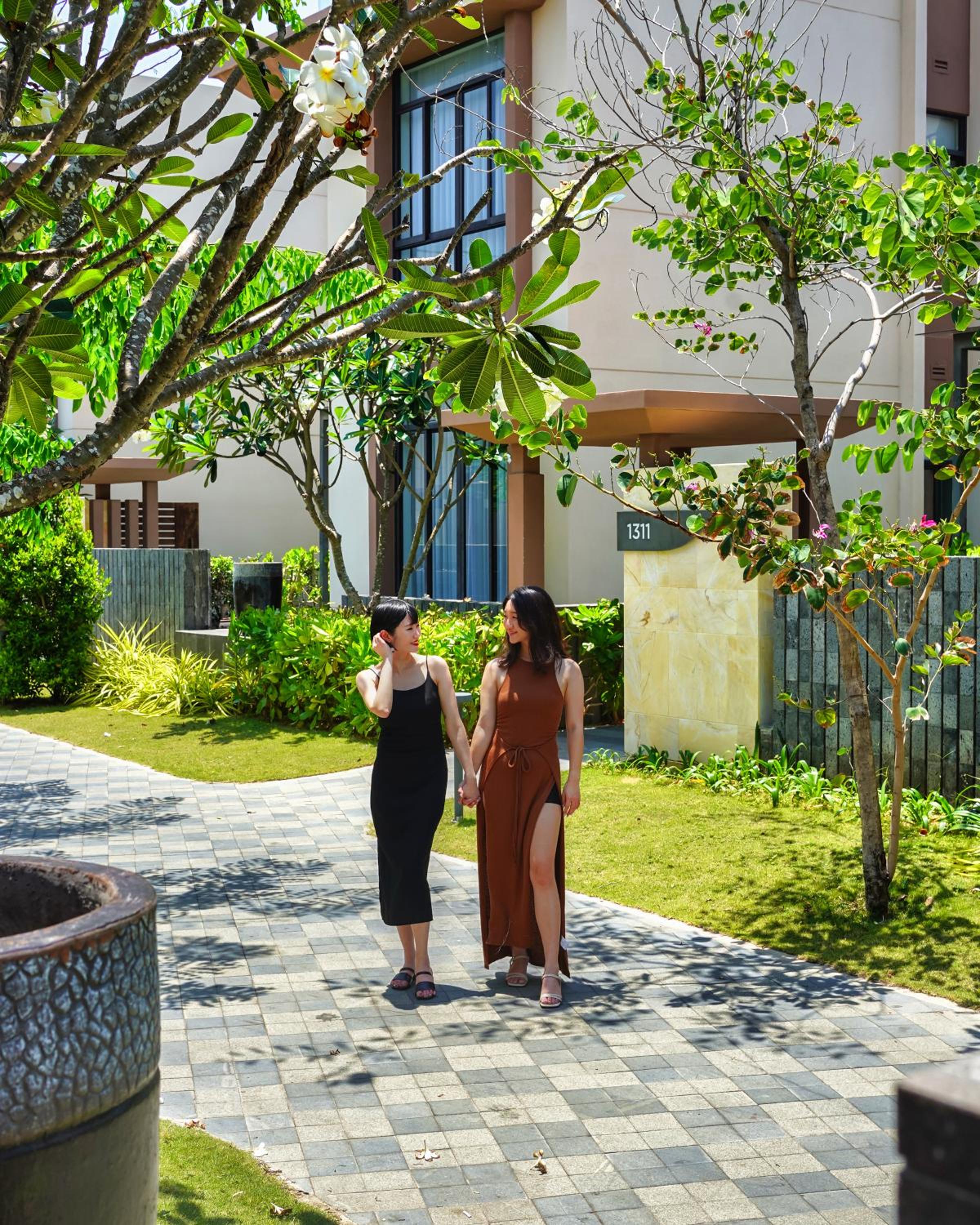 Seascape Villas In Long Beach Cam Ranh