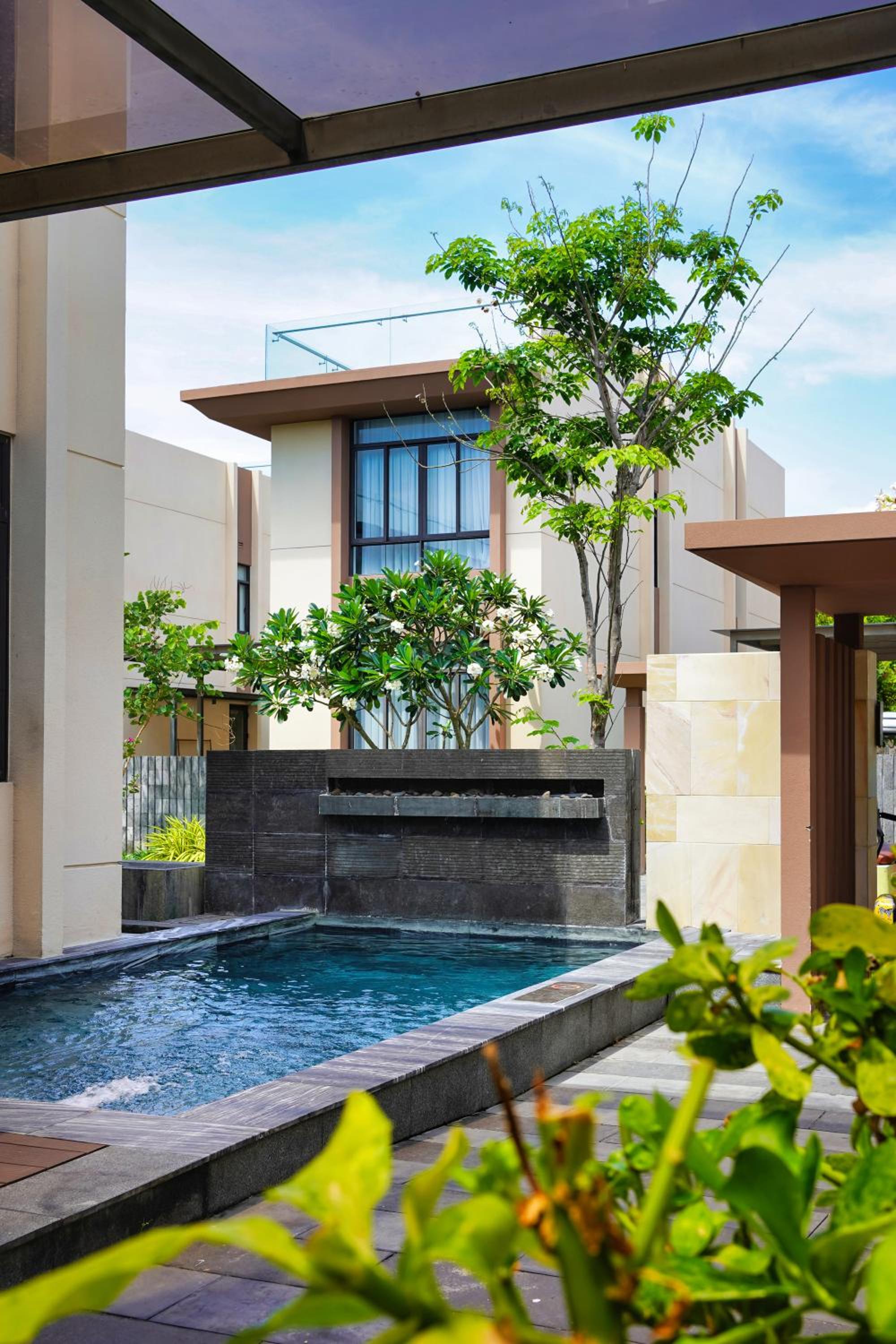Seascape Villas In Long Beach Cam Ranh