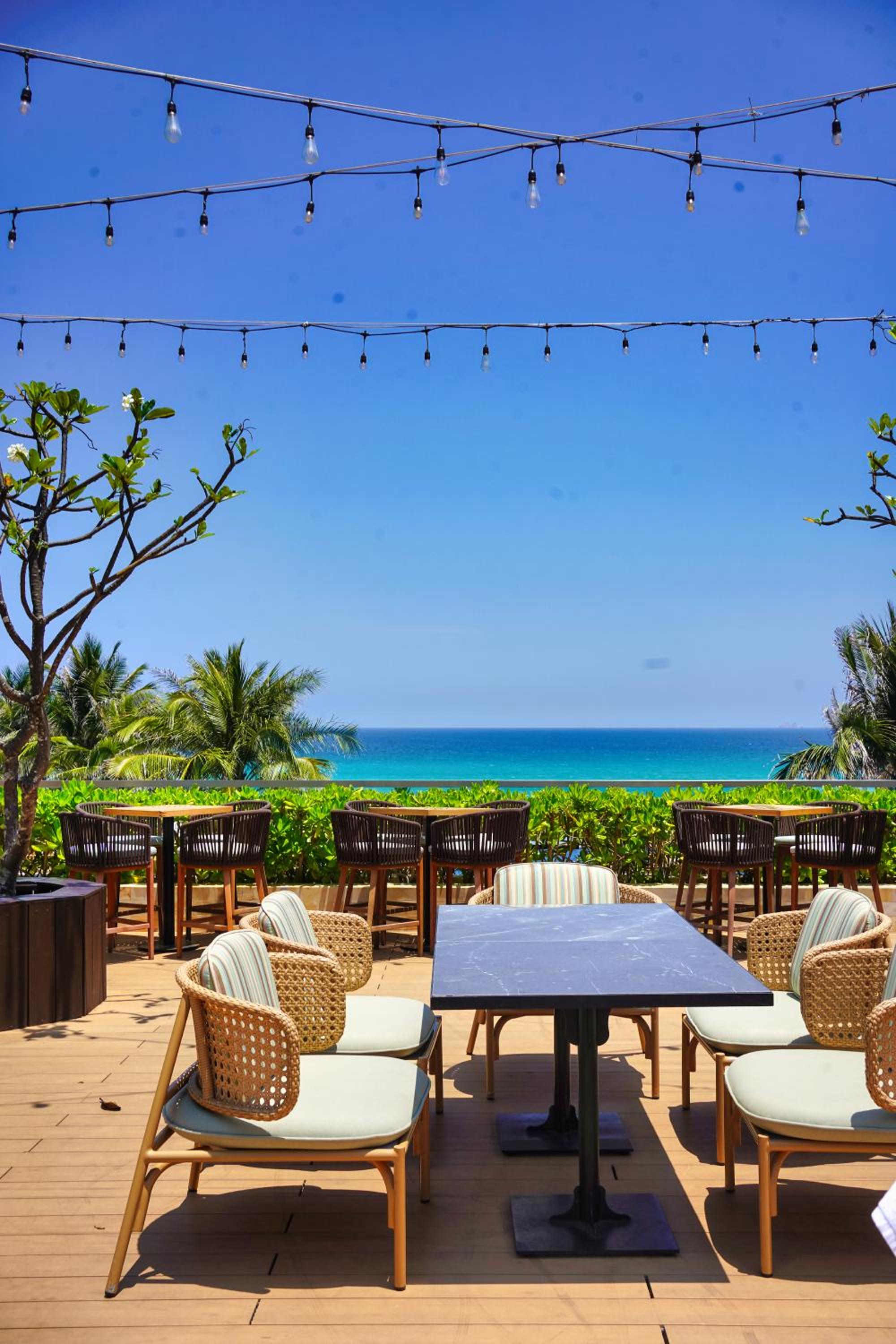 Seascape Villas In Long Beach Cam Ranh