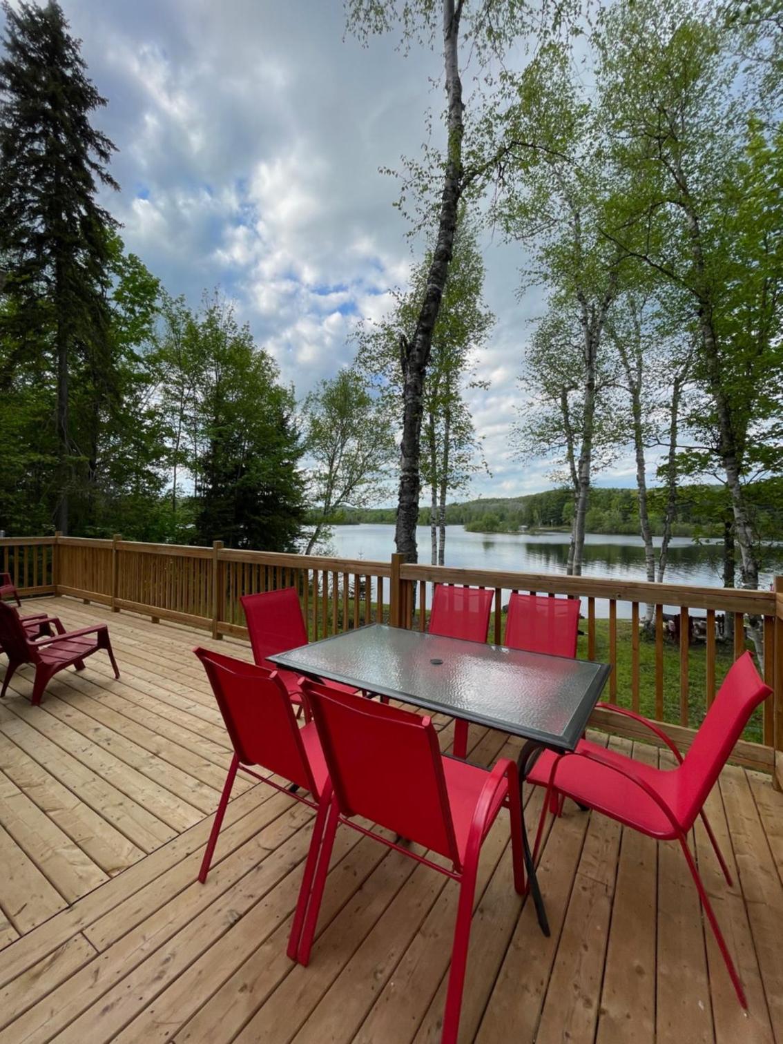Nala's Lake House Retreat