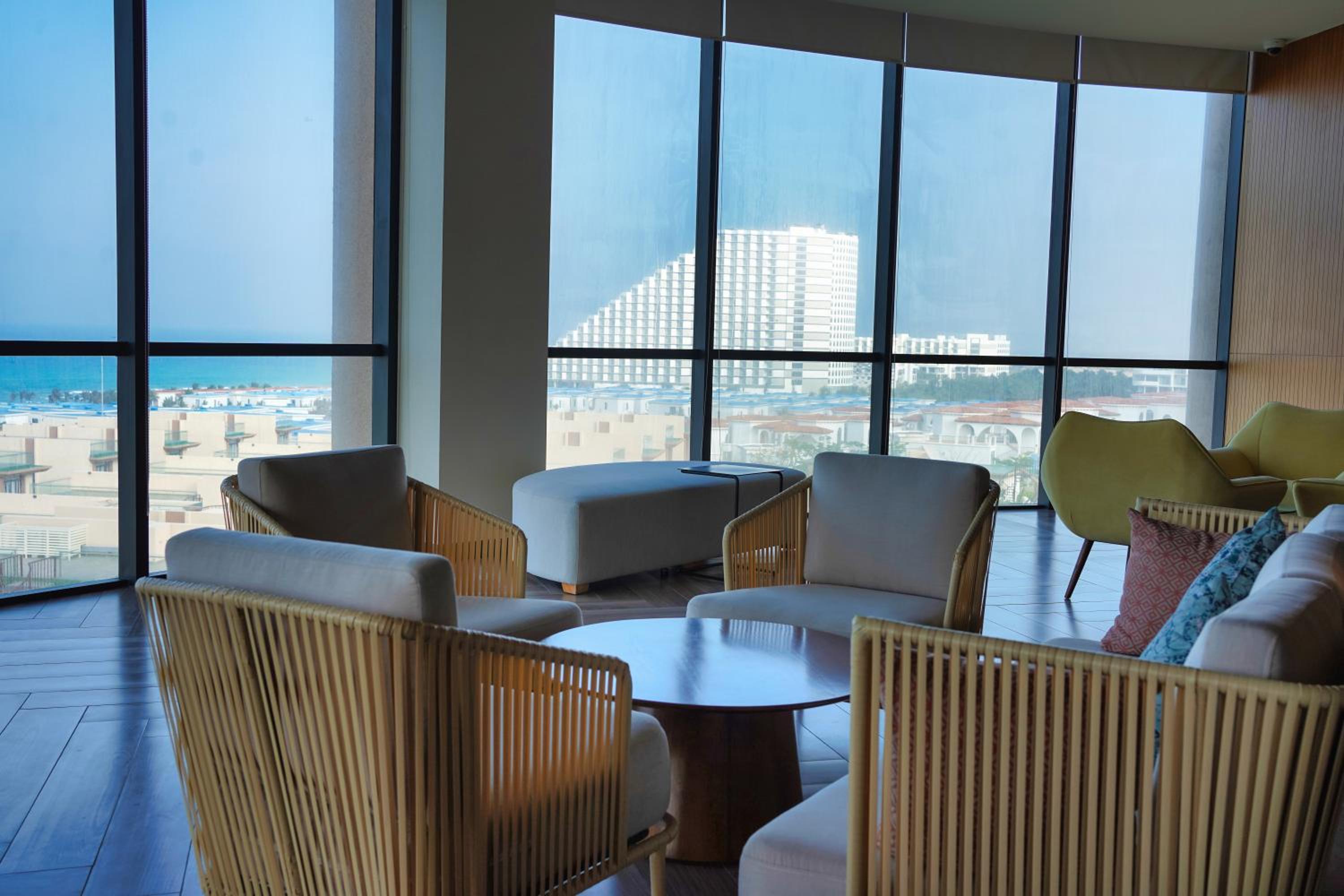 Seascape Villas In Long Beach Cam Ranh