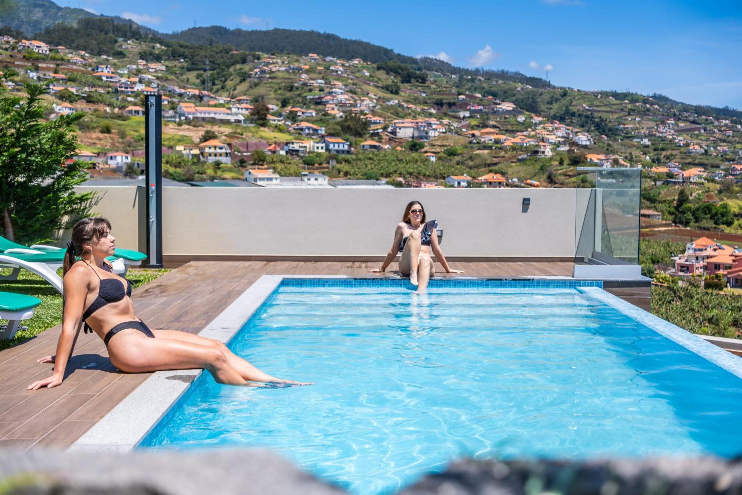 Sunshine Deluxe B by Madeira Sun Travel