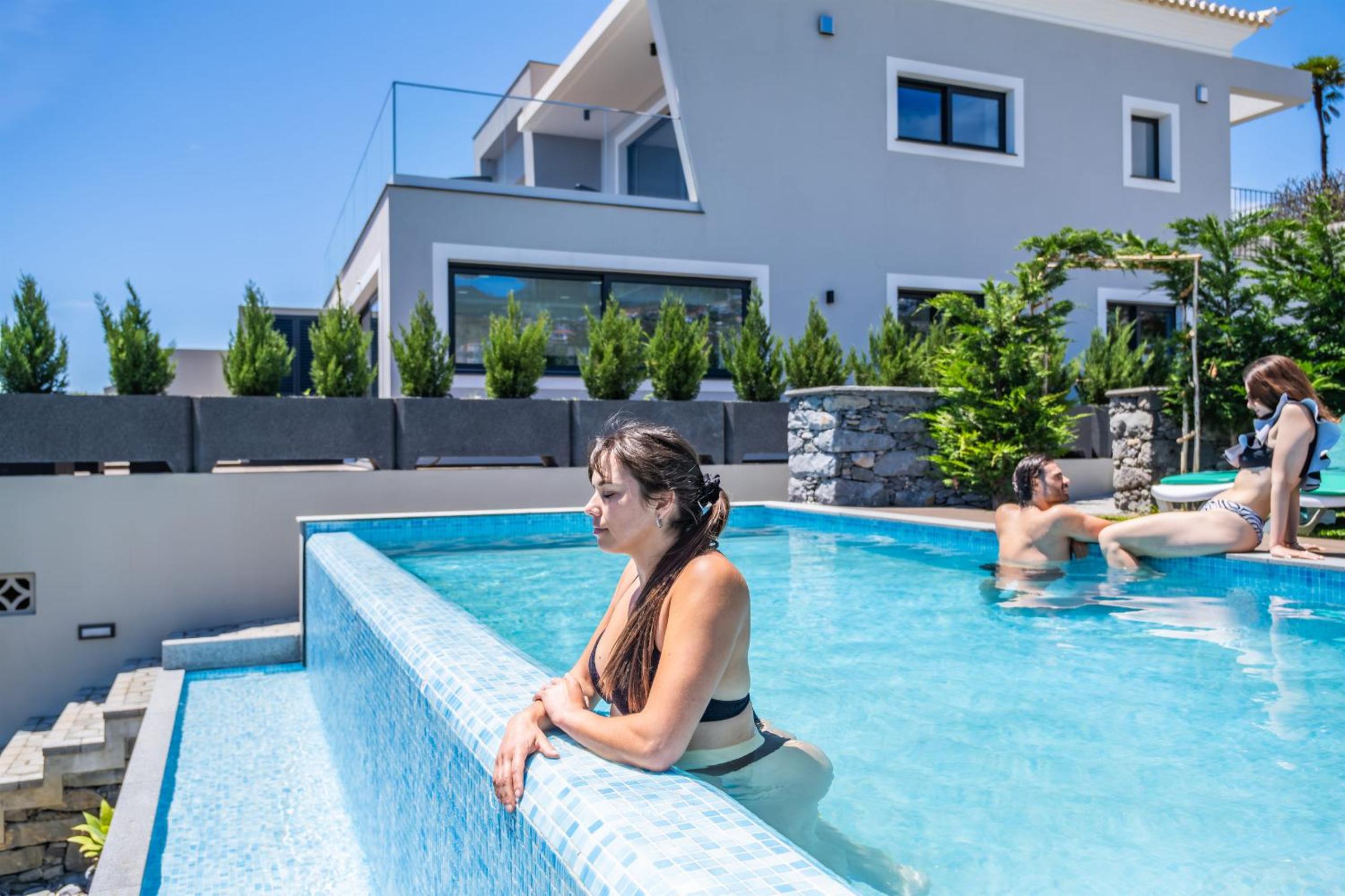 Sunshine Deluxe A by Madeira Sun Travel