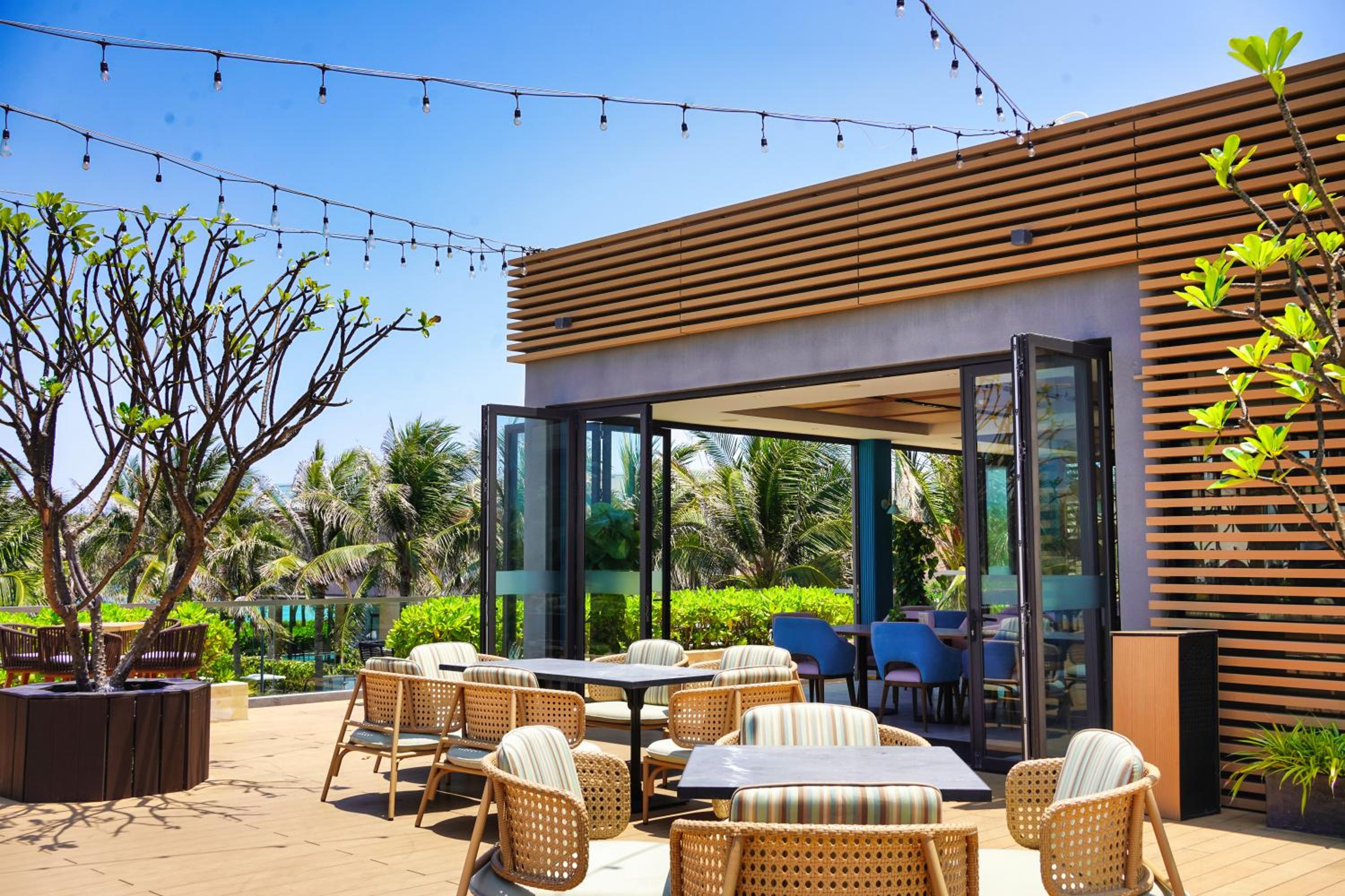 Seascape Villas In Long Beach Cam Ranh