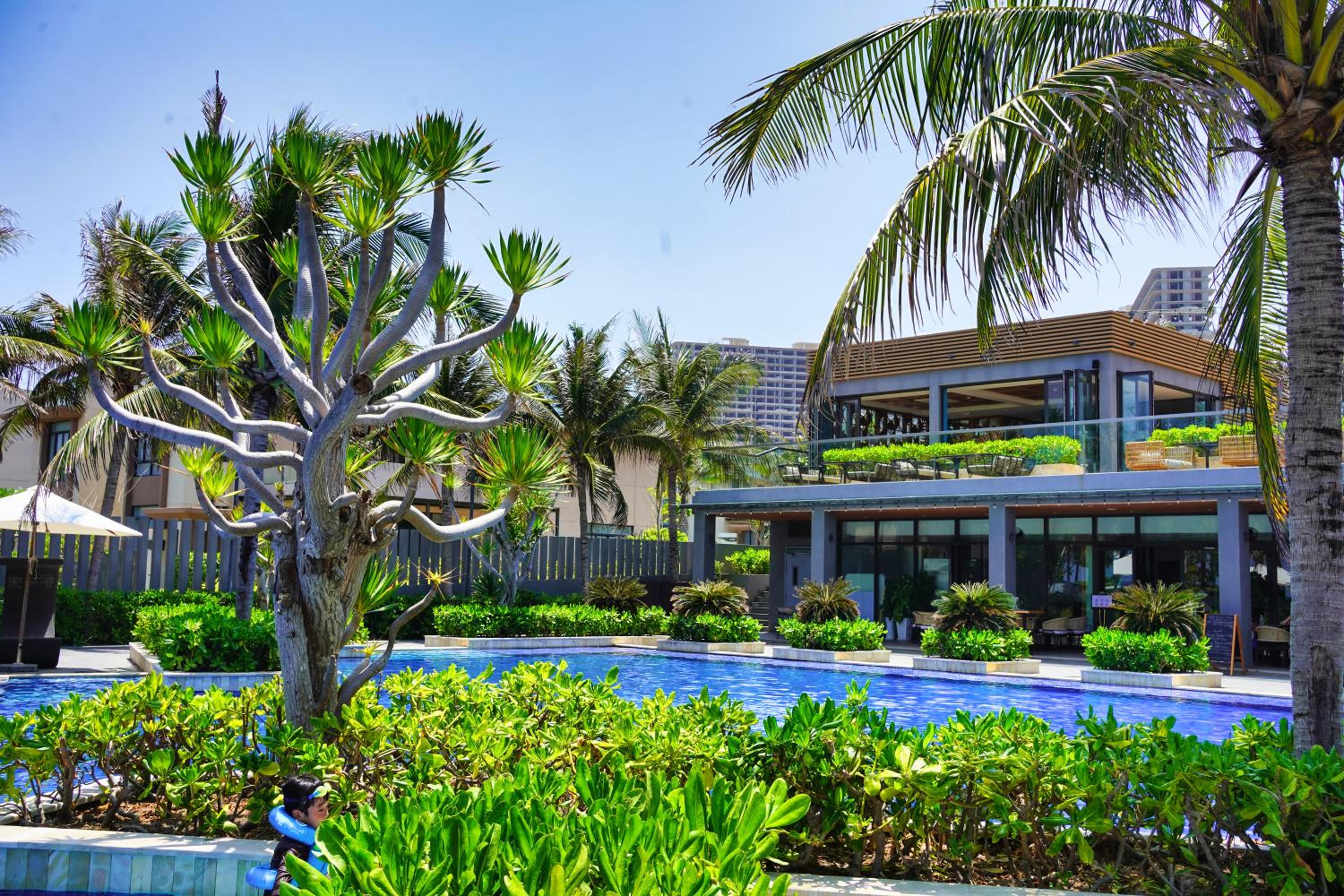 Seascape Villas In Long Beach Cam Ranh