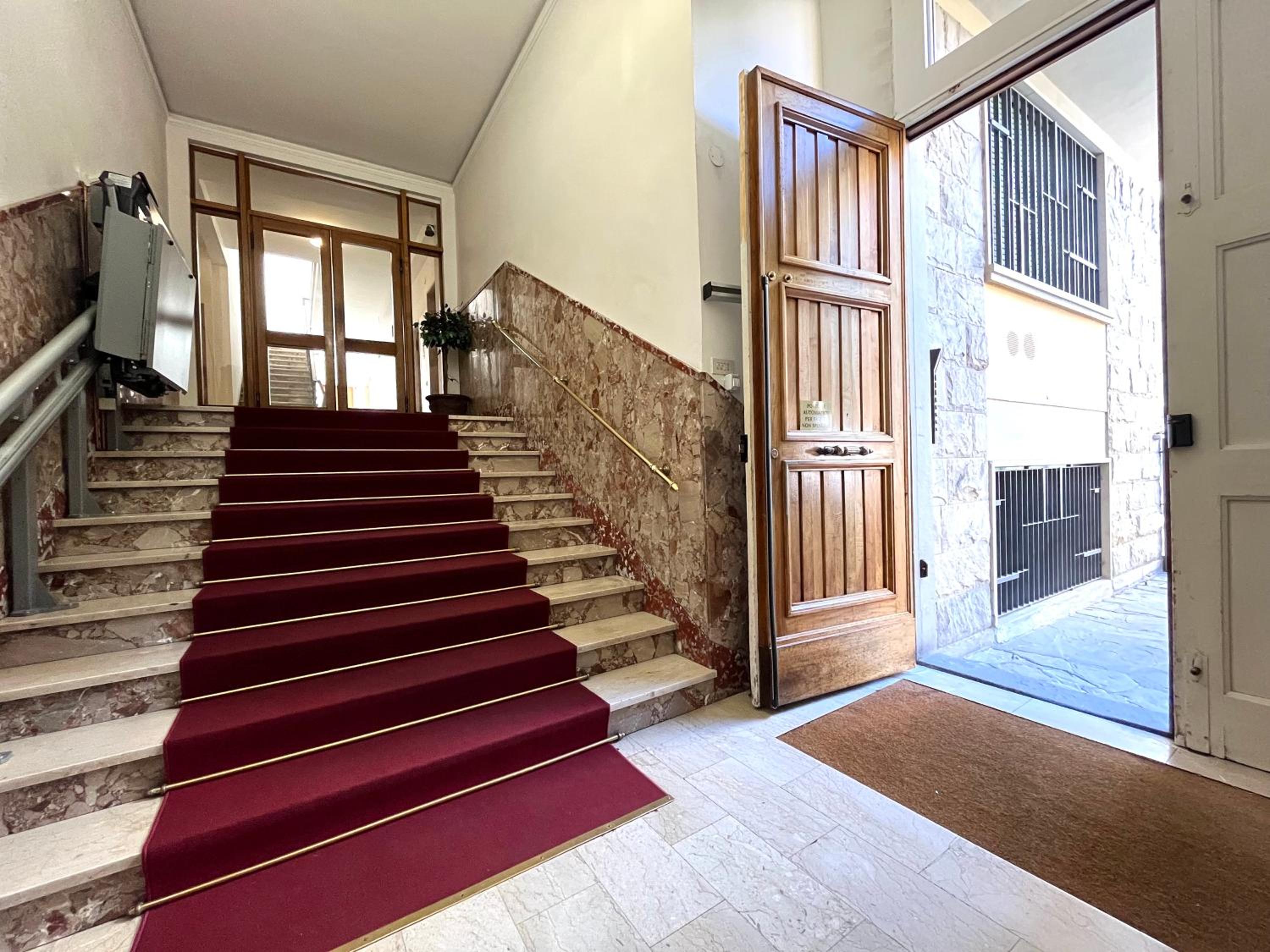 Orcagna suite with parking photo 2