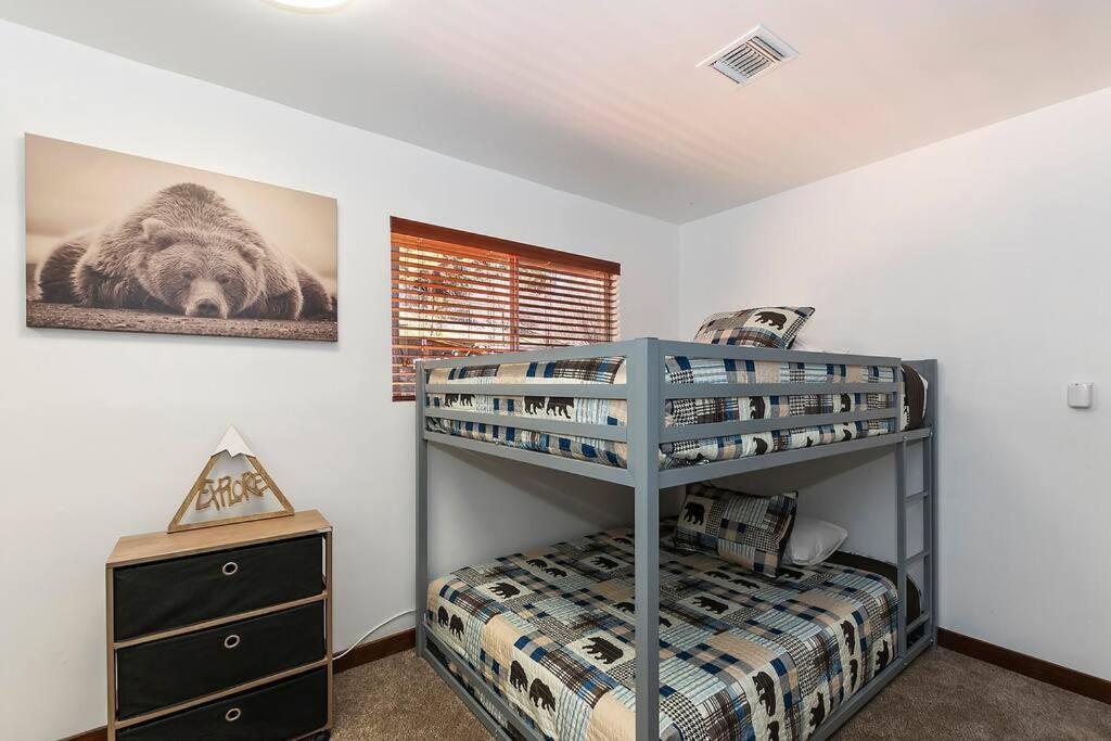 Fox Woods + Spa &Sauna room&Firepit Near the lake view 4