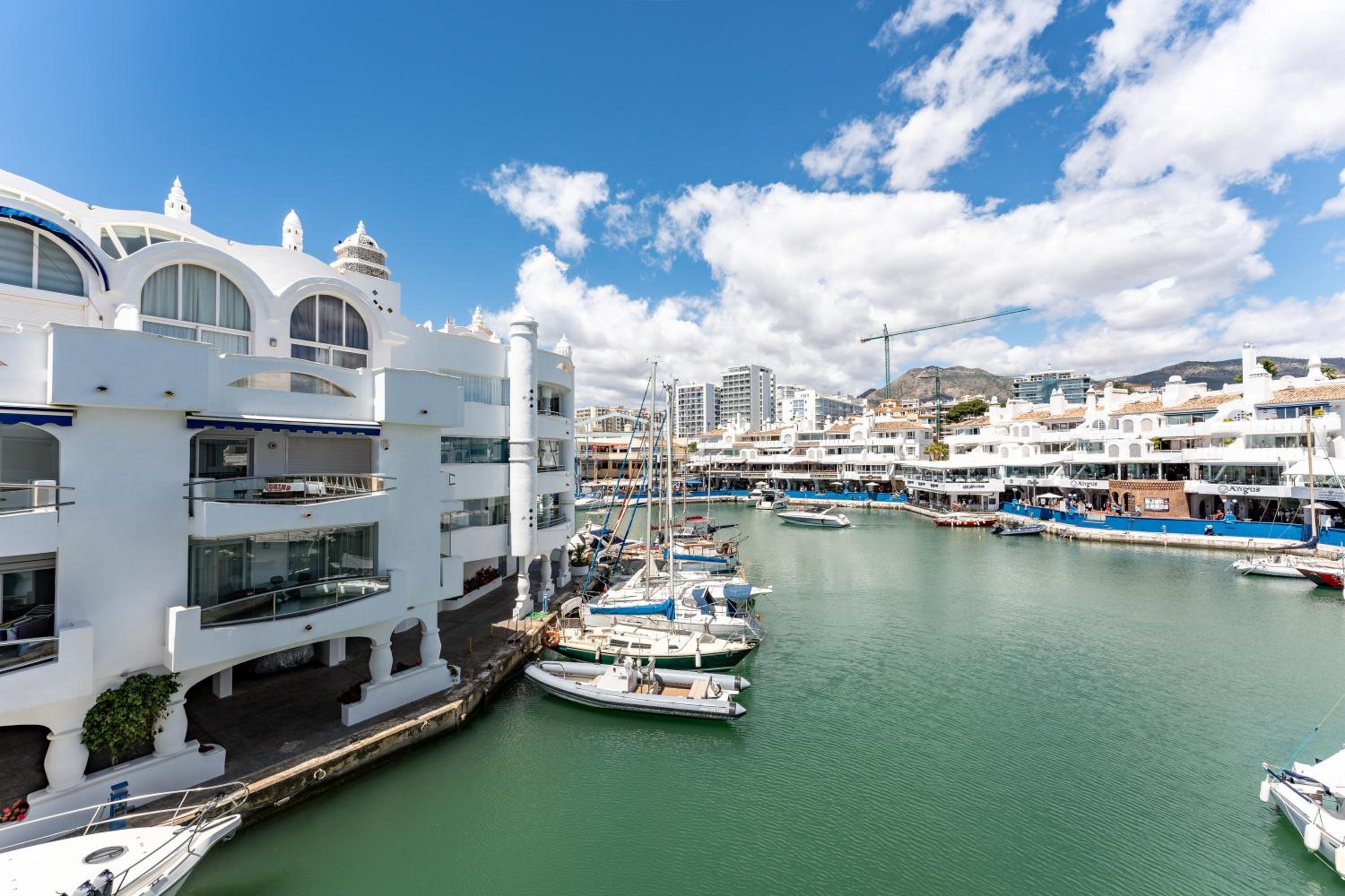 Luxury Marine Apartment Wifi