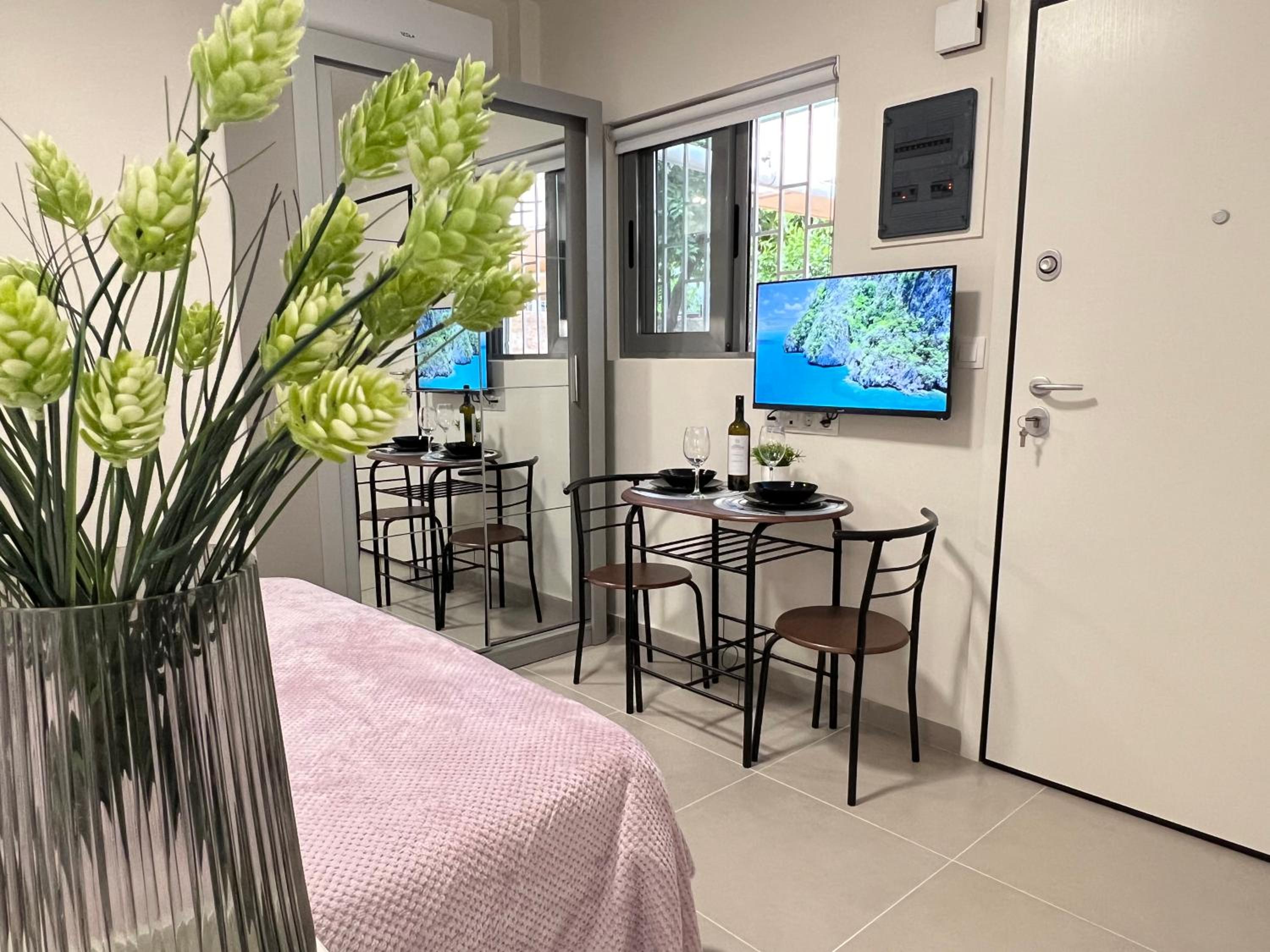 Modern studio in Elliniko 5 mins from metro