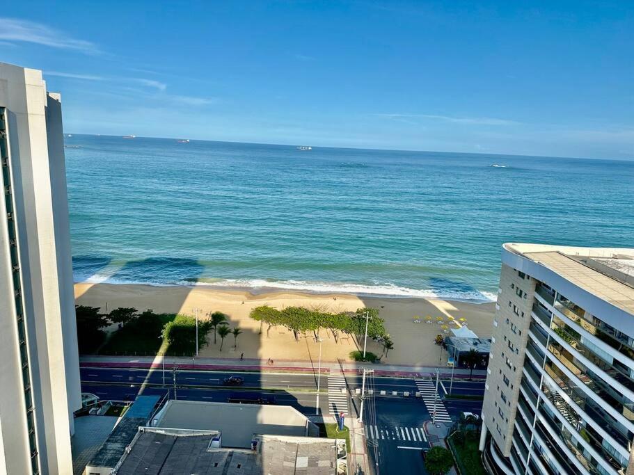 TW - Quadra do mar com Piscina e Ar cond