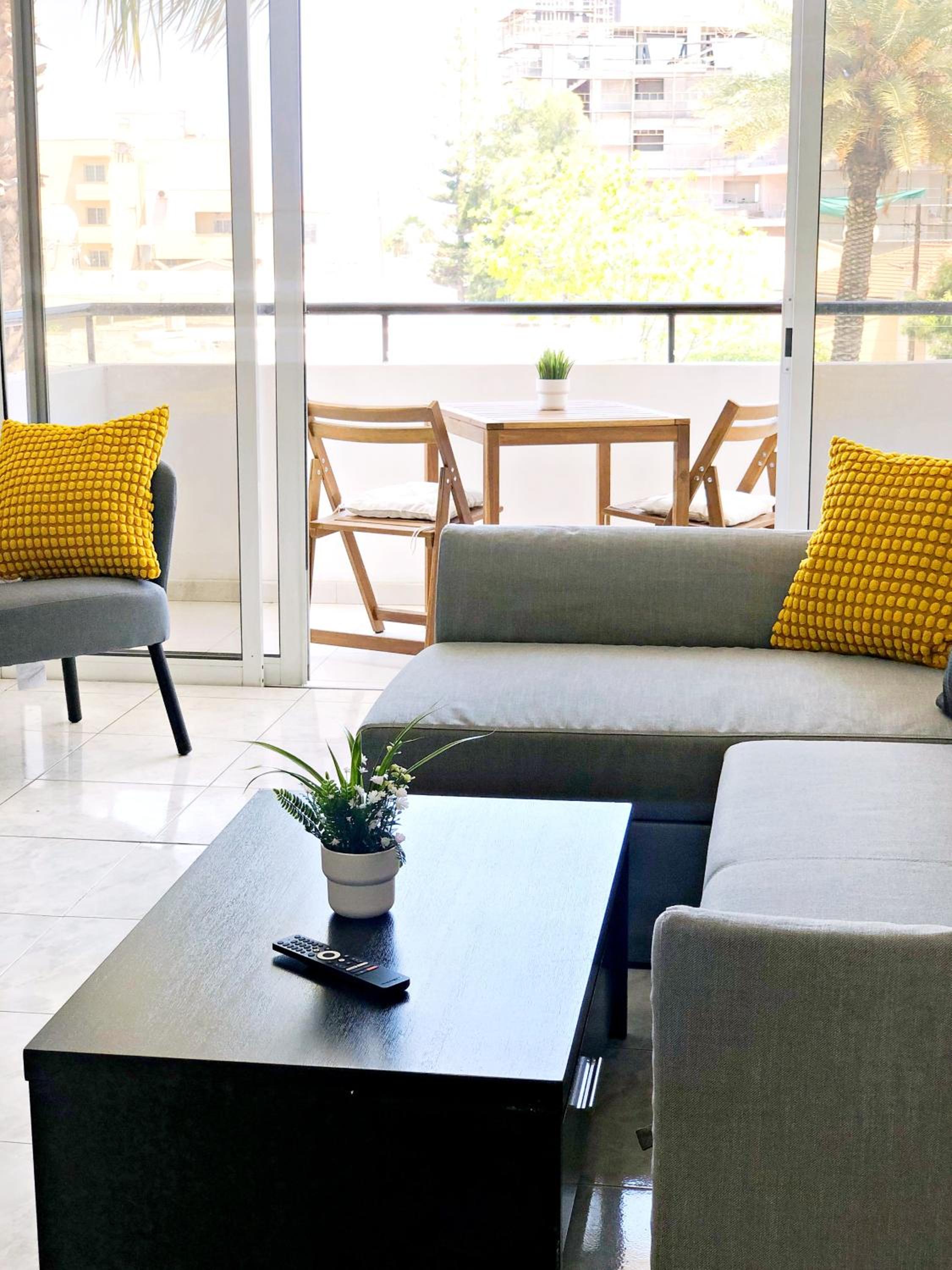 Large apartment close to Finikoudes Beach with 2 balconies