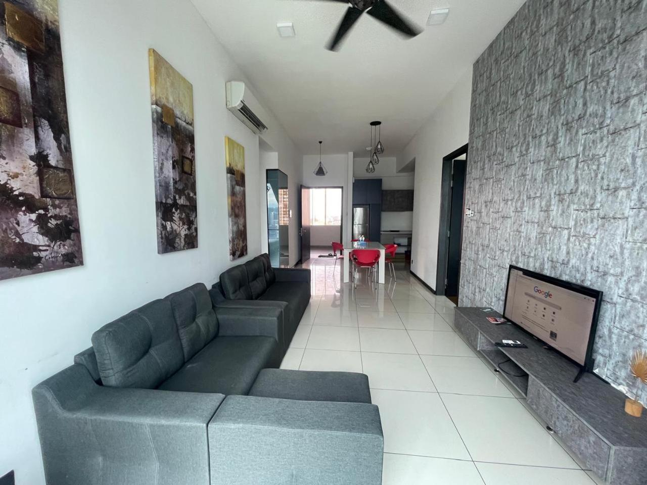 Kuala Lumpur Luxury apartment at Opus Residence KLCC