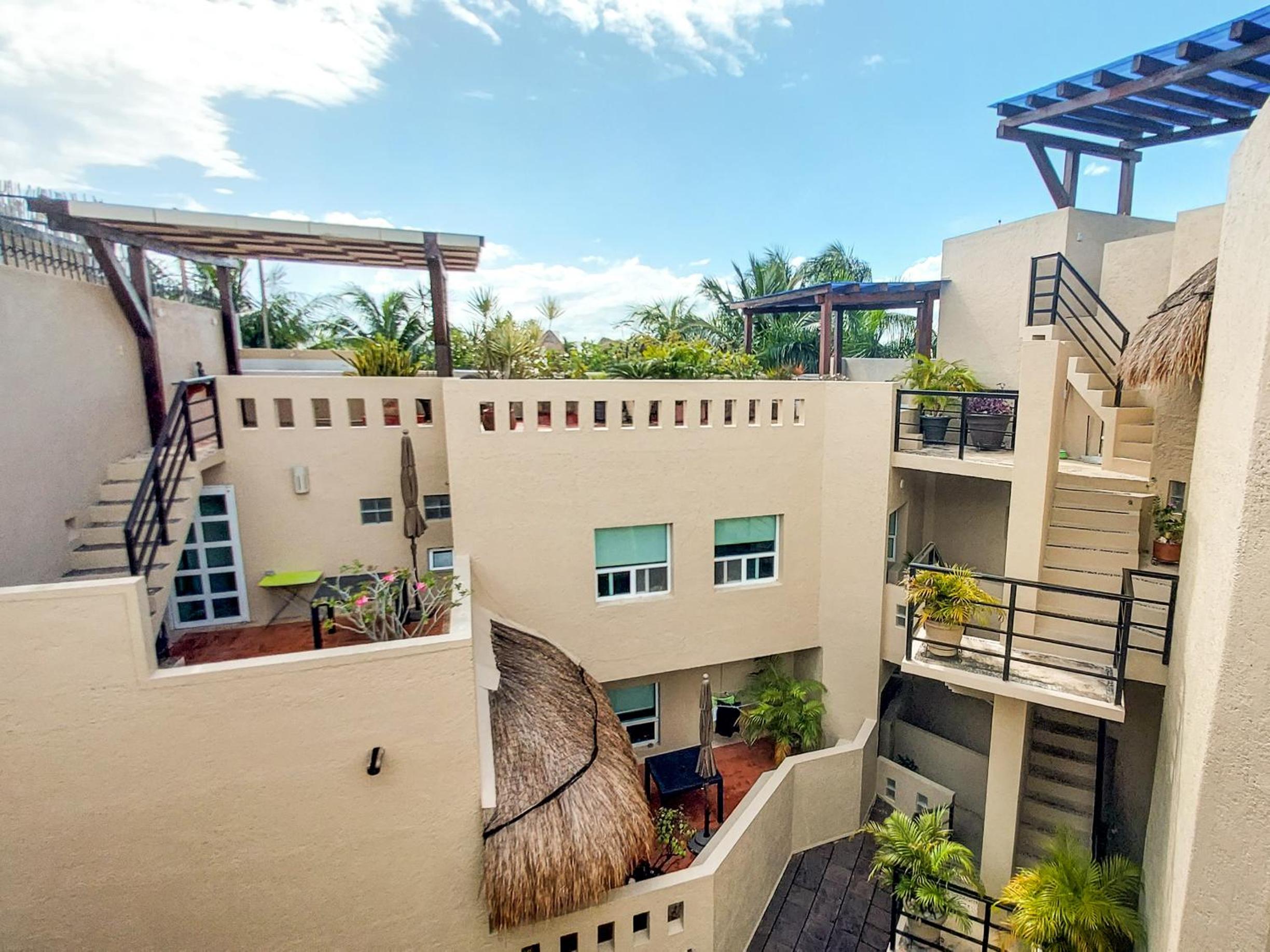 2BR APT Close to the Beach and 1 Block from 5th Av