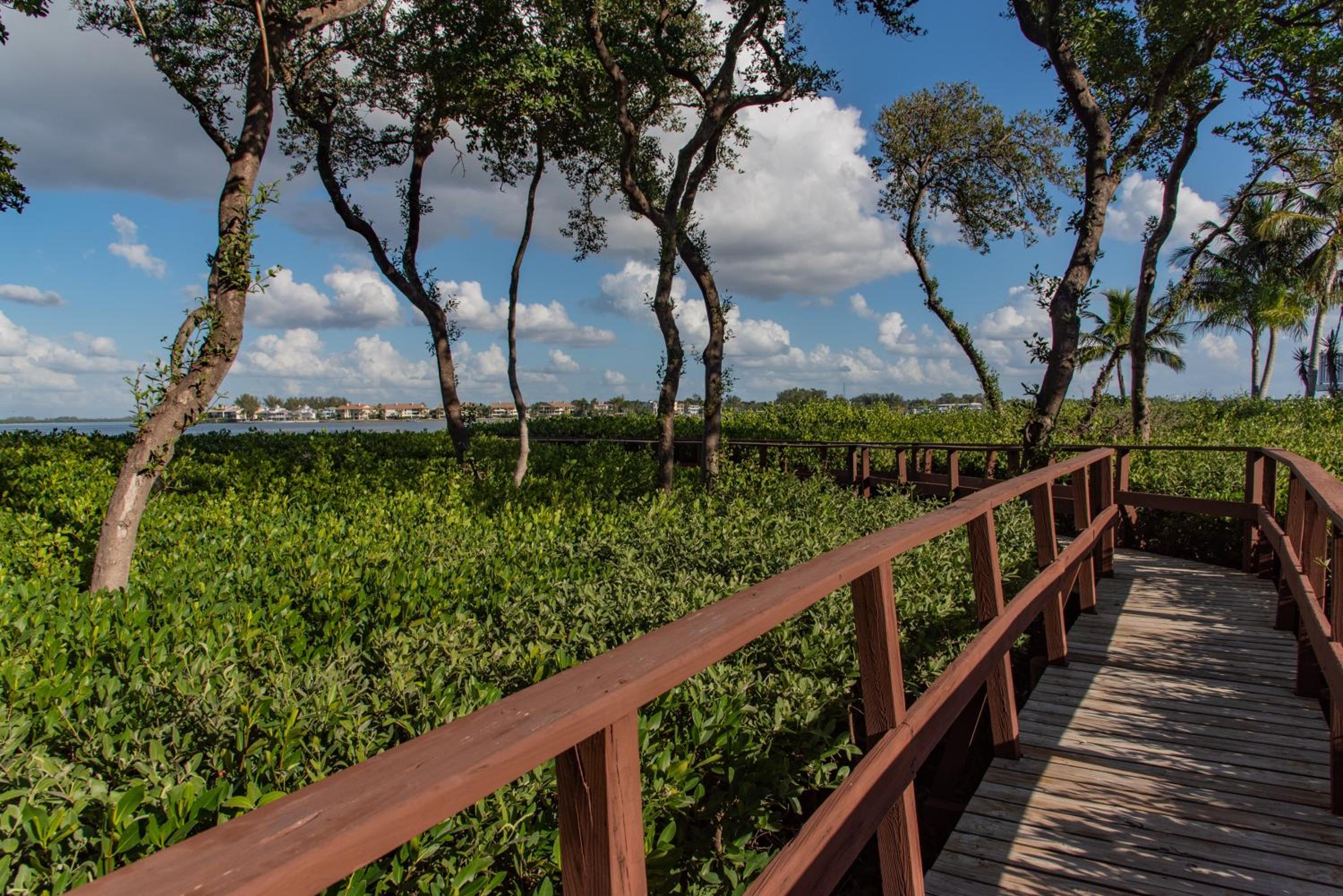 1417 BERMUDA BAY CLUB townhouse