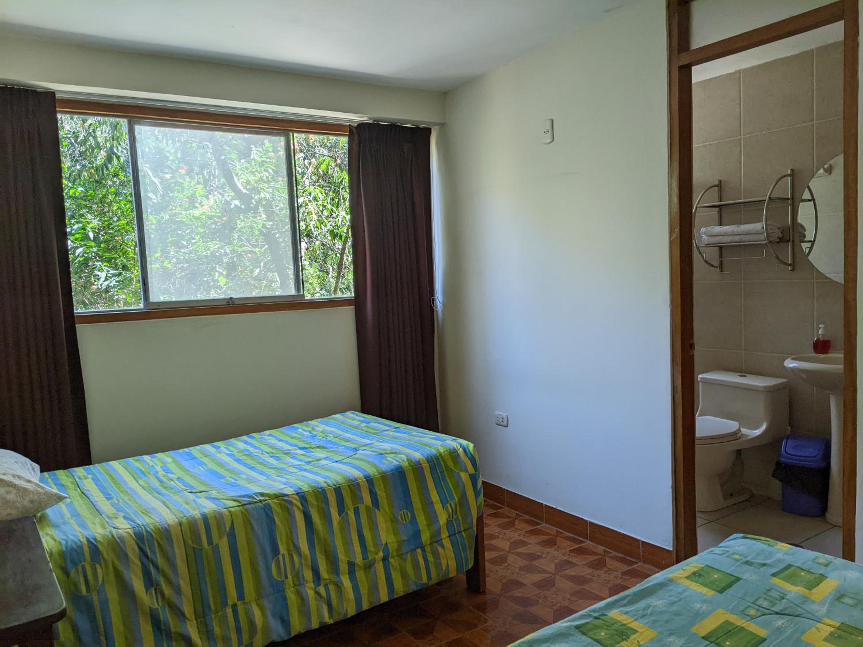 Full Moon Eco Lodge