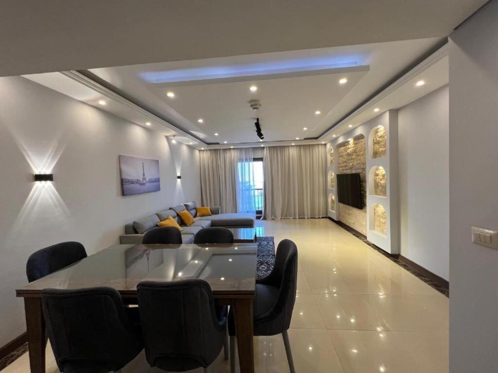 GOJORDAN INN view 2