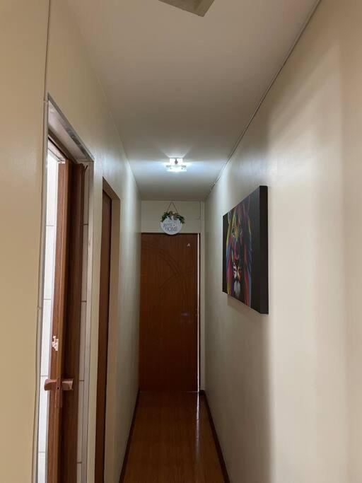 Amplo Quarto privado em casa compartilhada - Copacabana a 500m da praia