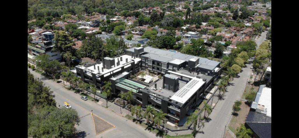 Zona residencial frente al lago!