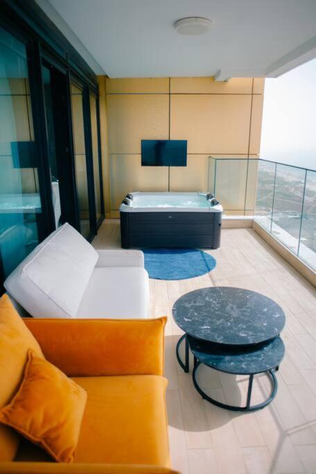 Maybach penthouse
