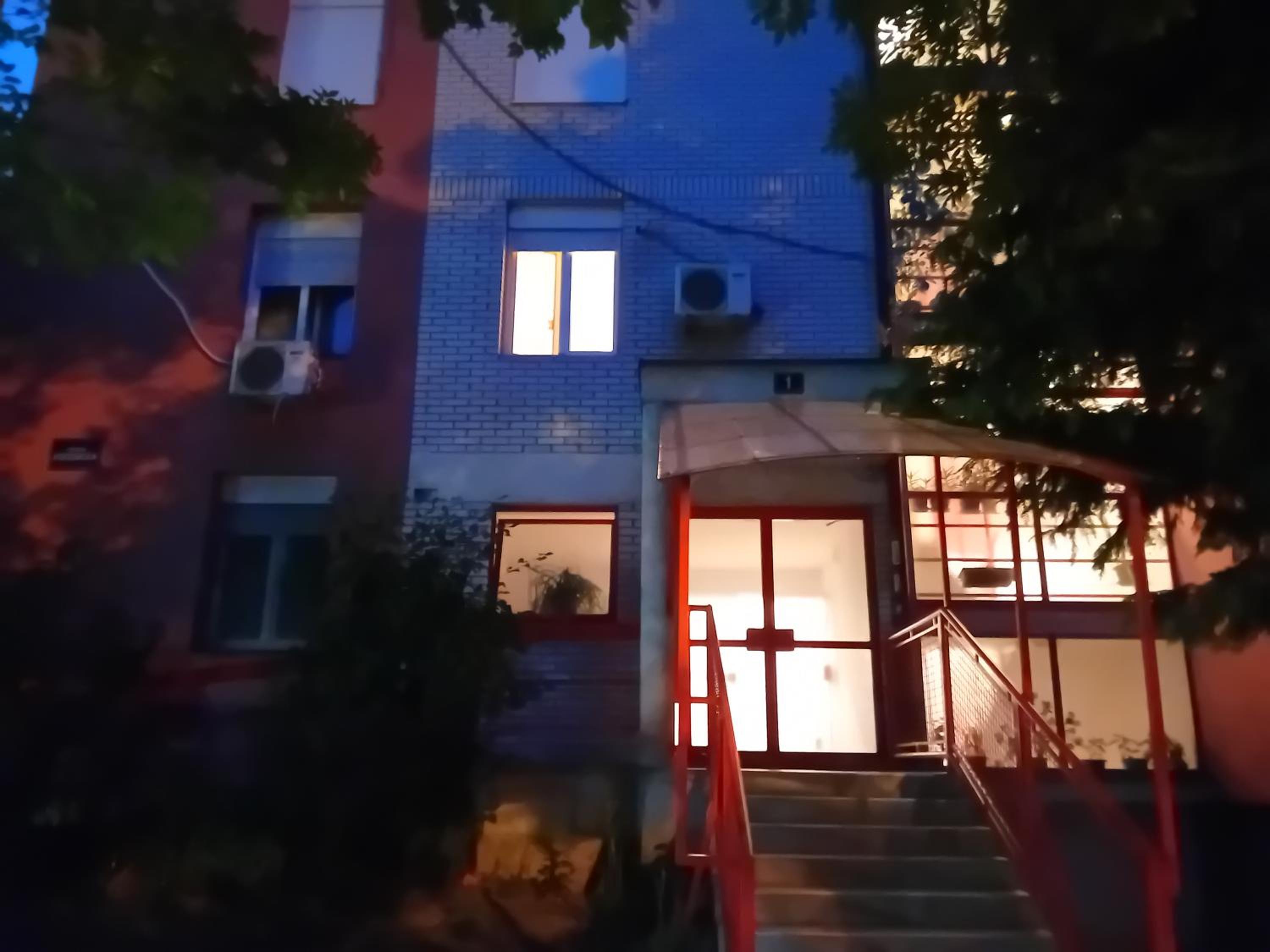 Photo 8