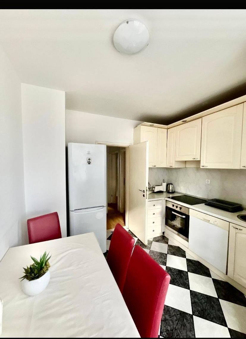 Apartments Dani Free Parking
