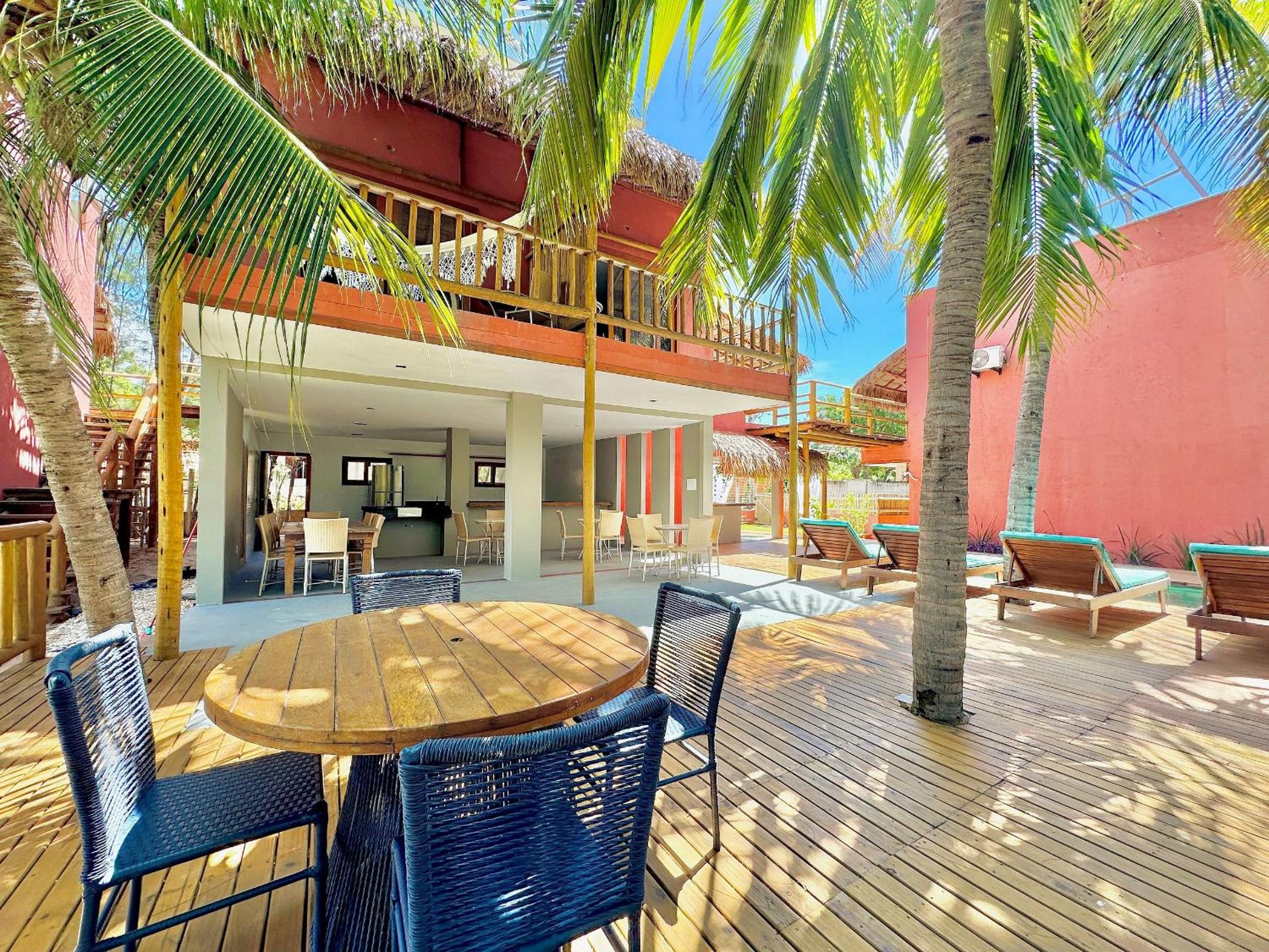 Casa do Pier, bangalôs em Fortim c/ Café da Manhã