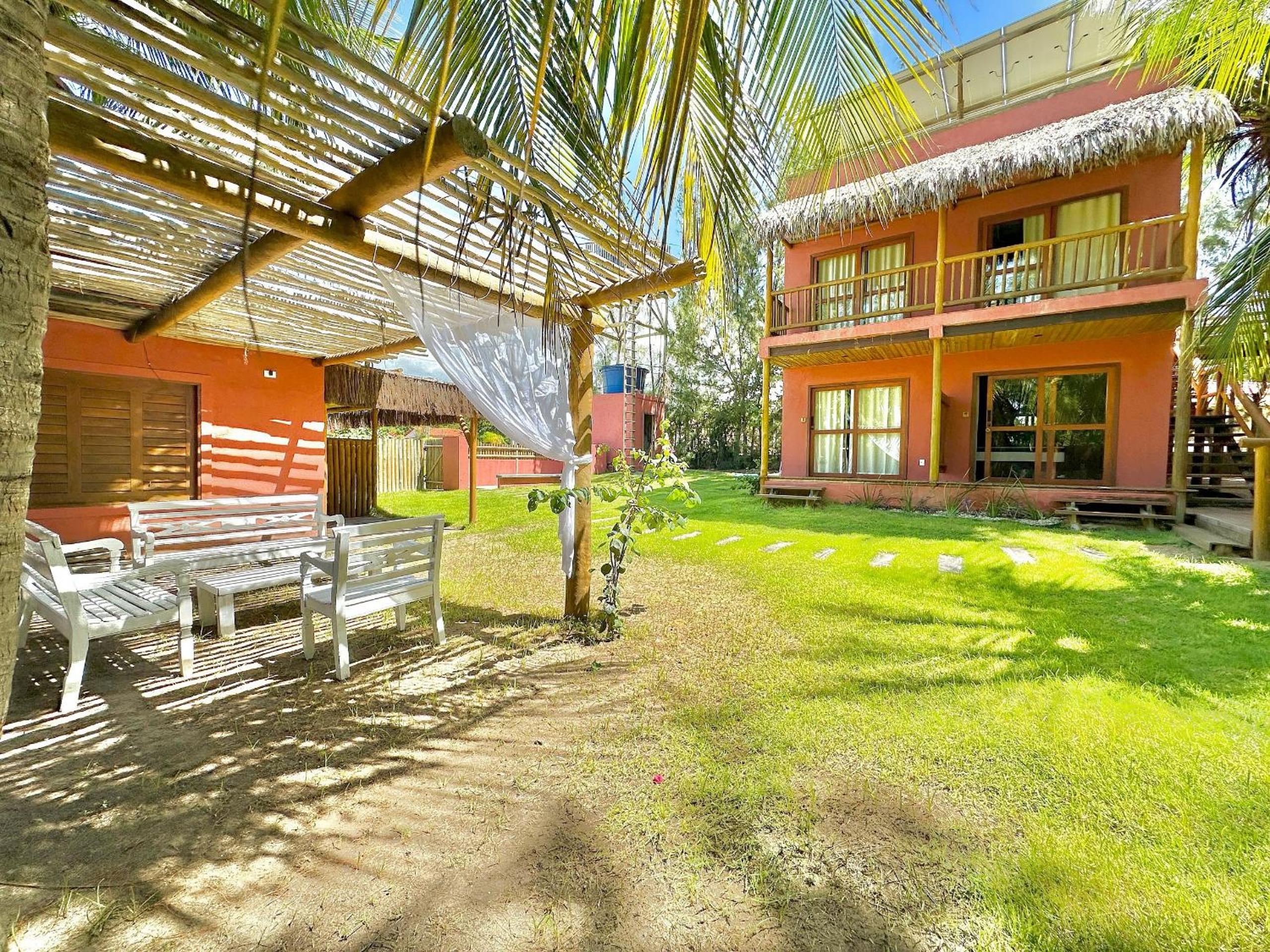 Casa do Pier, bangalôs em Fortim c/ Café da Manhã