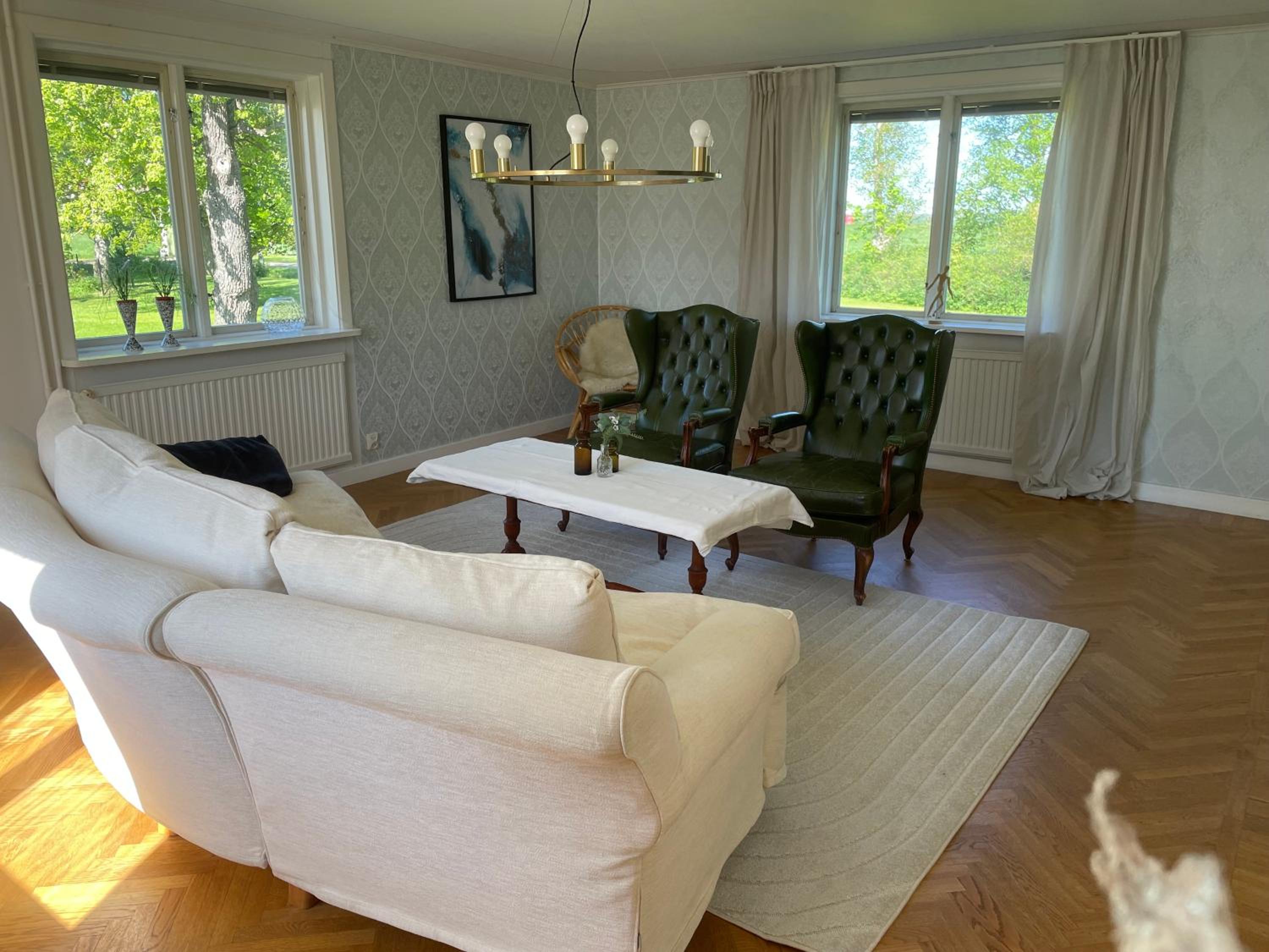 Gårdsflygel med egen trädgård