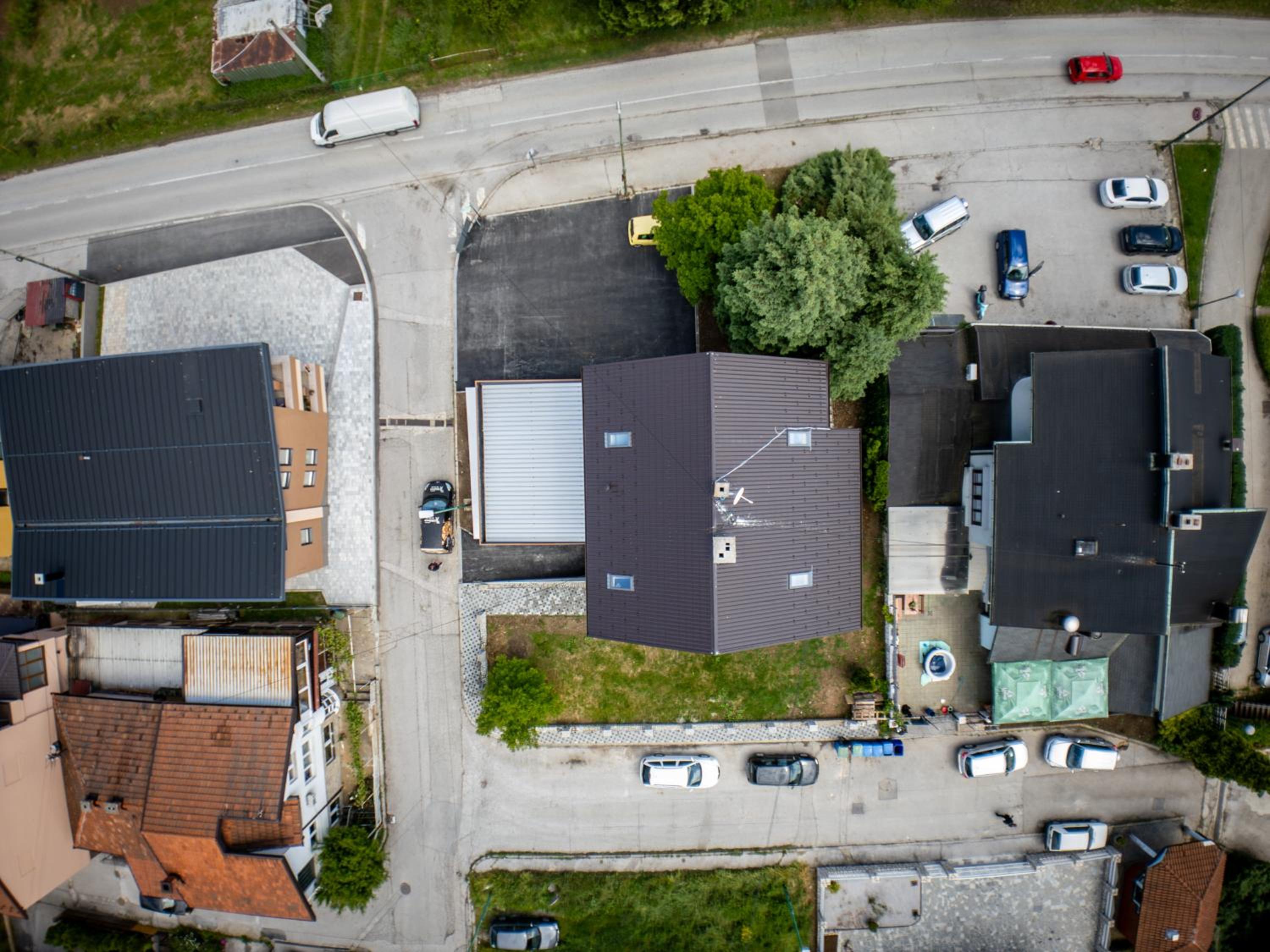 Sunny Corner Apartments