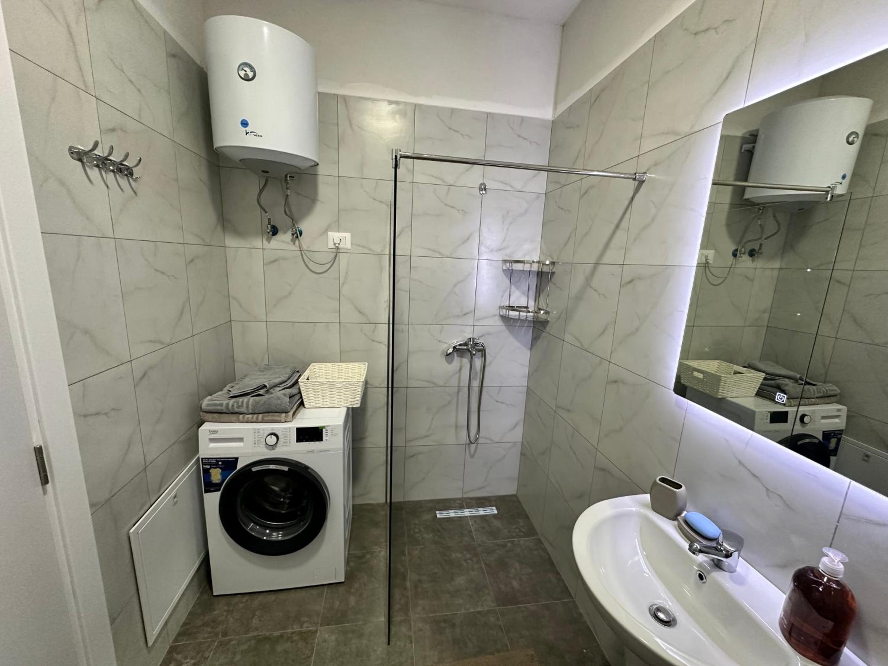 Luxury Apartment with Parking