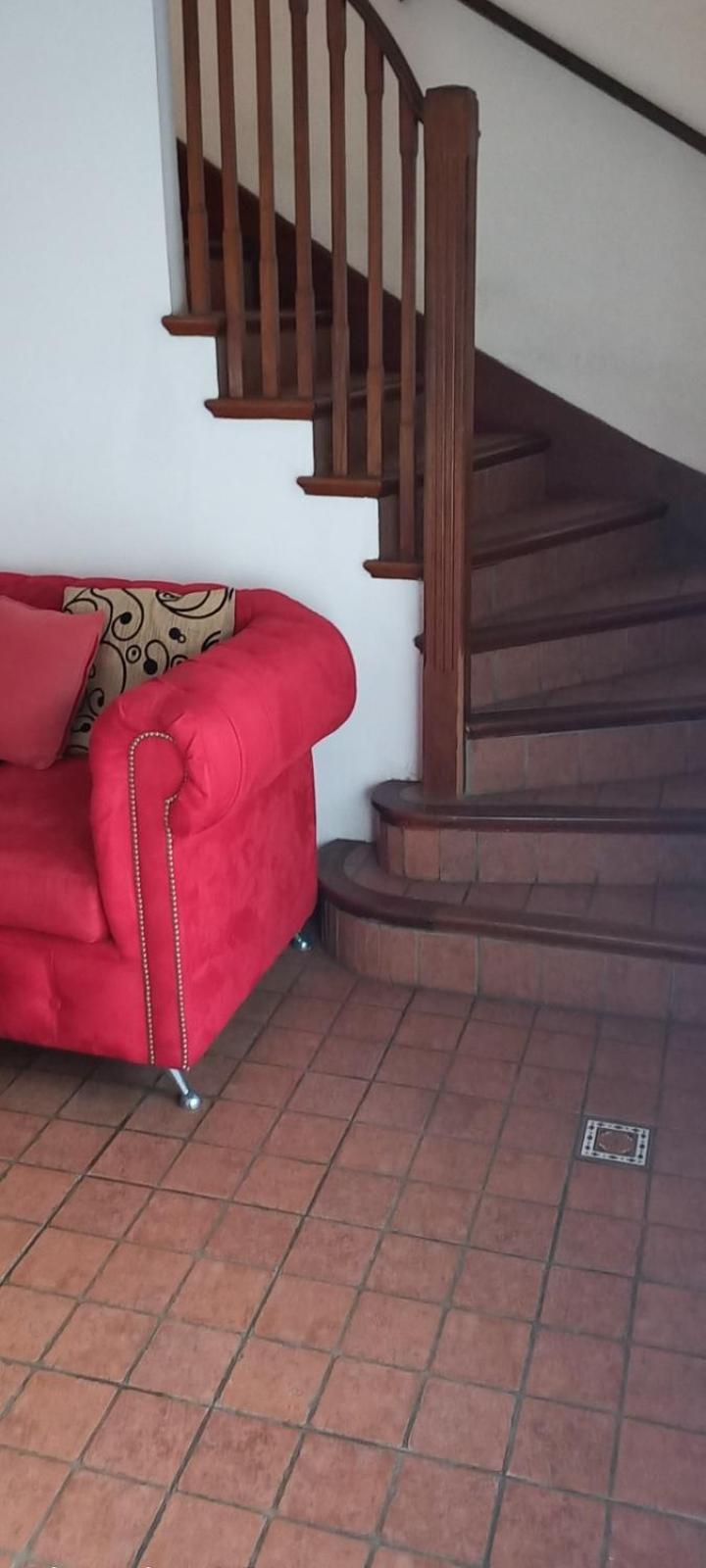 EZEIZA BED and BREAKFAST A 3KM AEROPUERTO EZEIZA