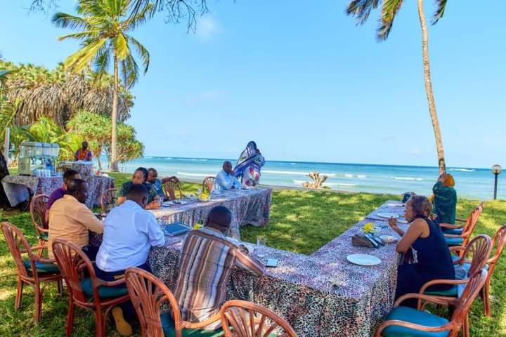 Ukunda Vacations - Beachfront Coral villa - 3 bedroom unit - Property Image 9