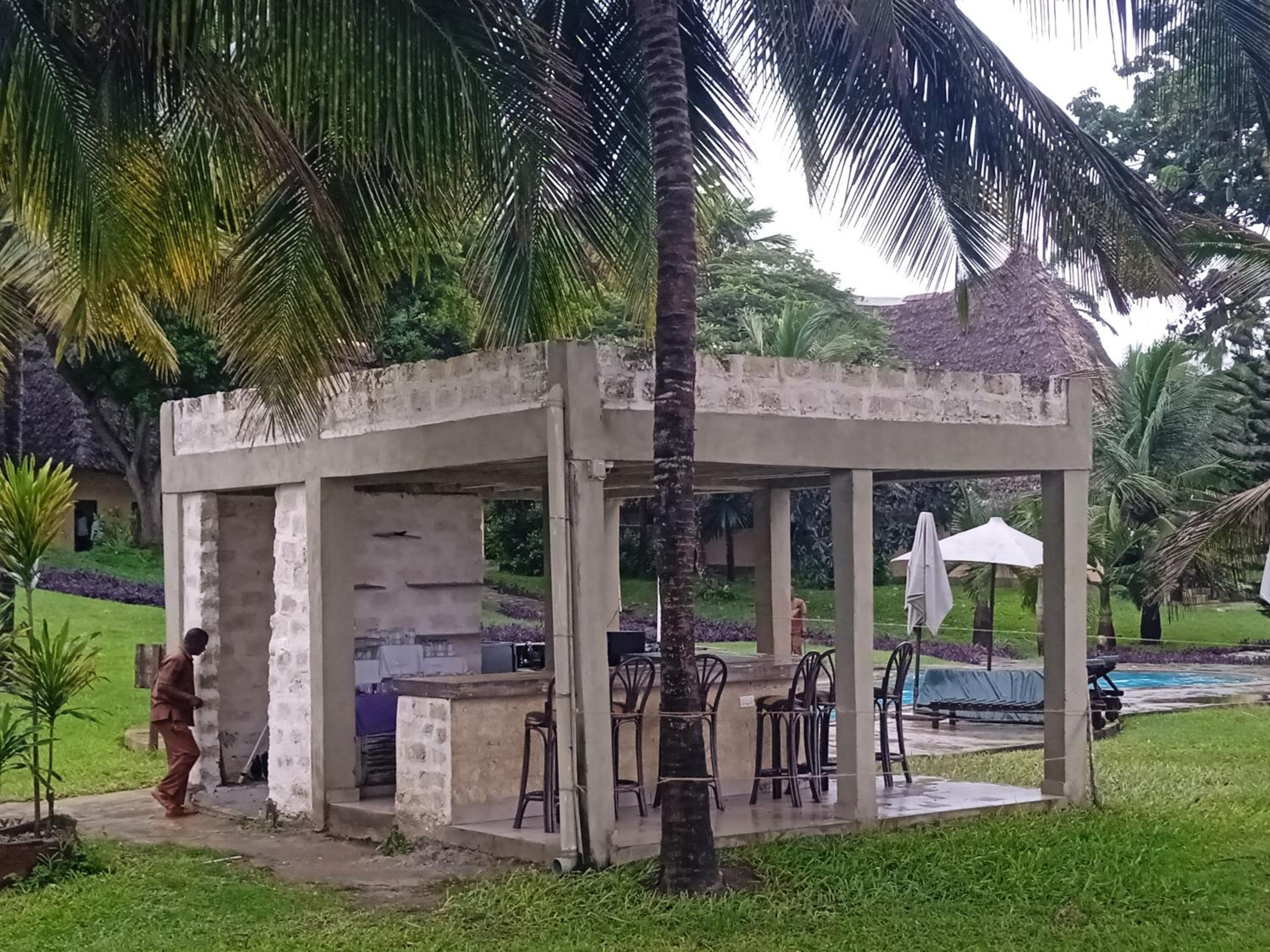 Ukunda Vacations - Beachfront Coral villa - 3 bedroom unit - Property Image 8