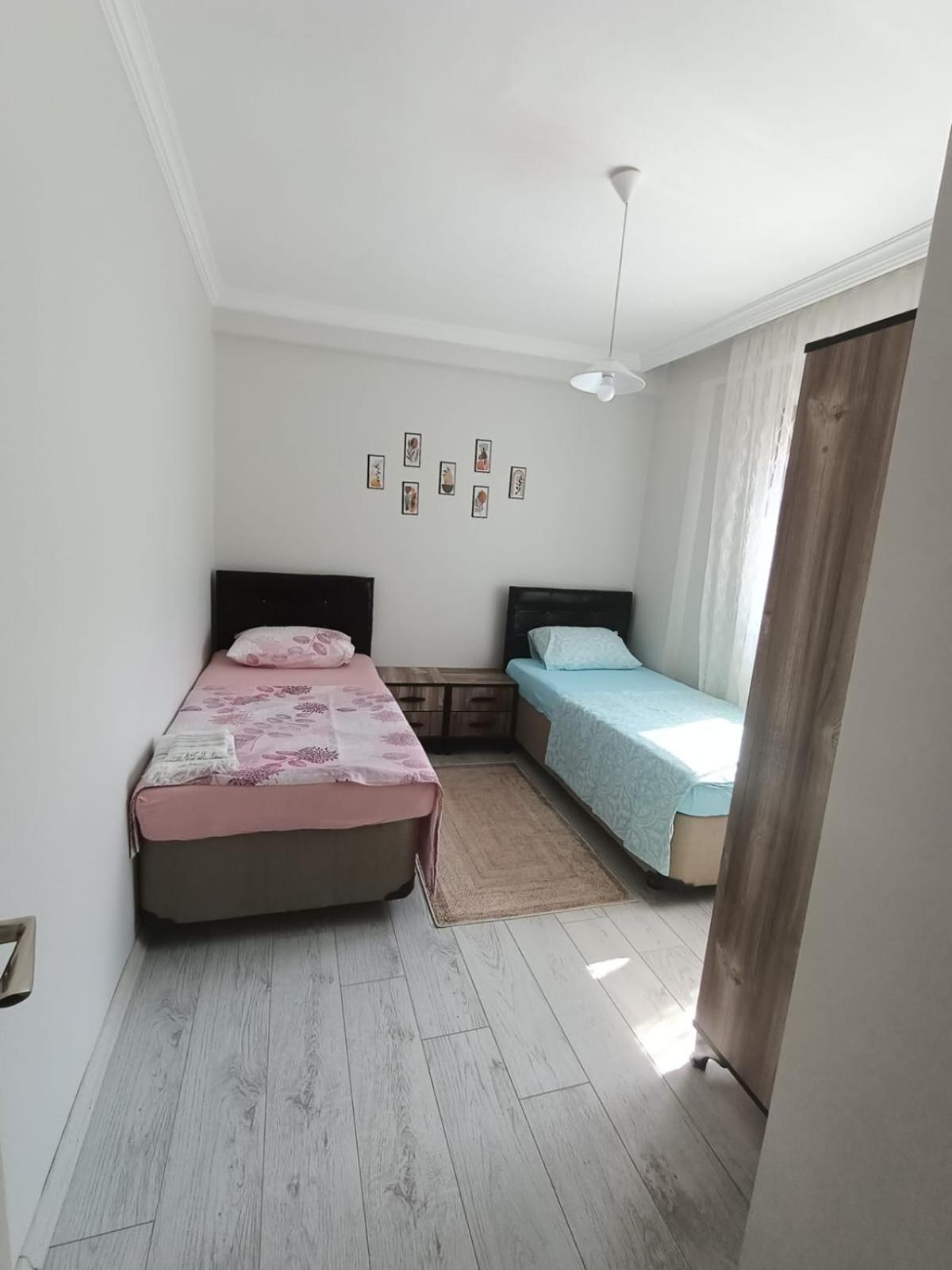 Gökçenefe apart