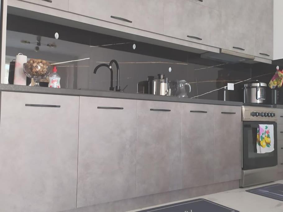 Saranda Xhulial 2 Apartament