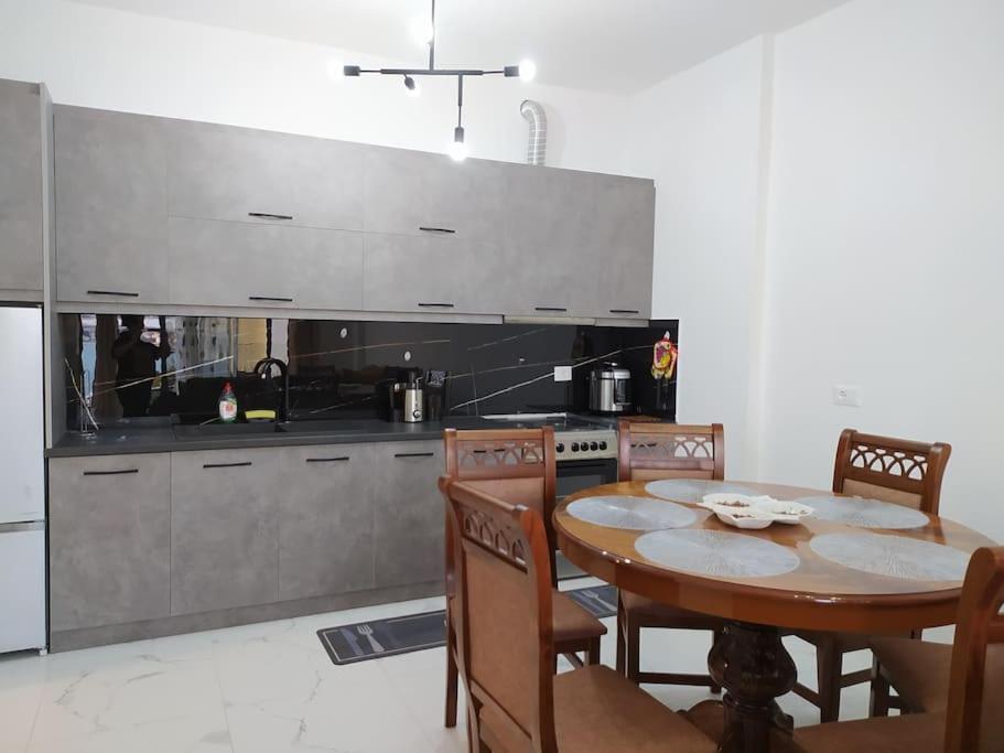 Saranda Xhulial 2 Apartament