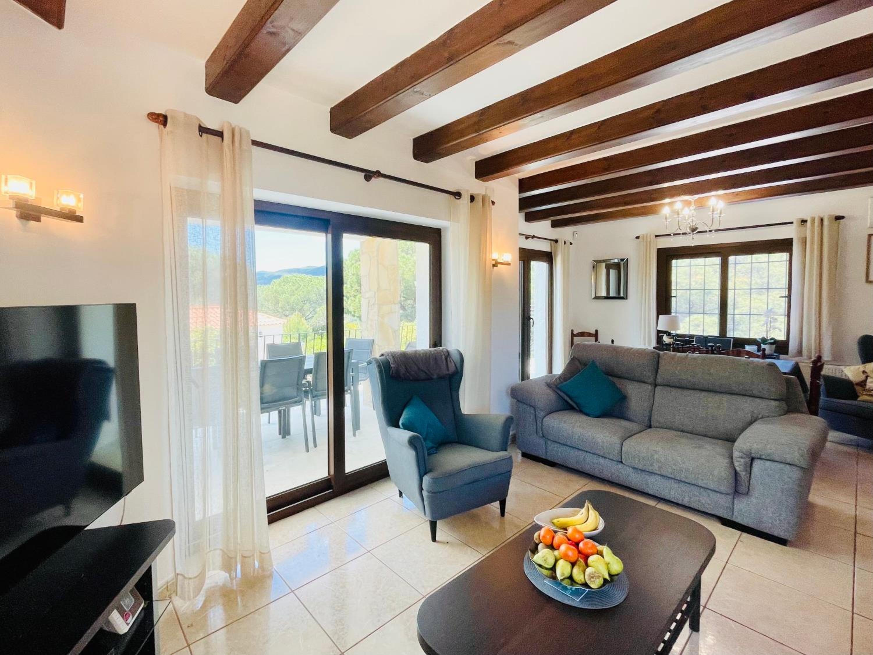 Villa Tramuntana by Costabravaway