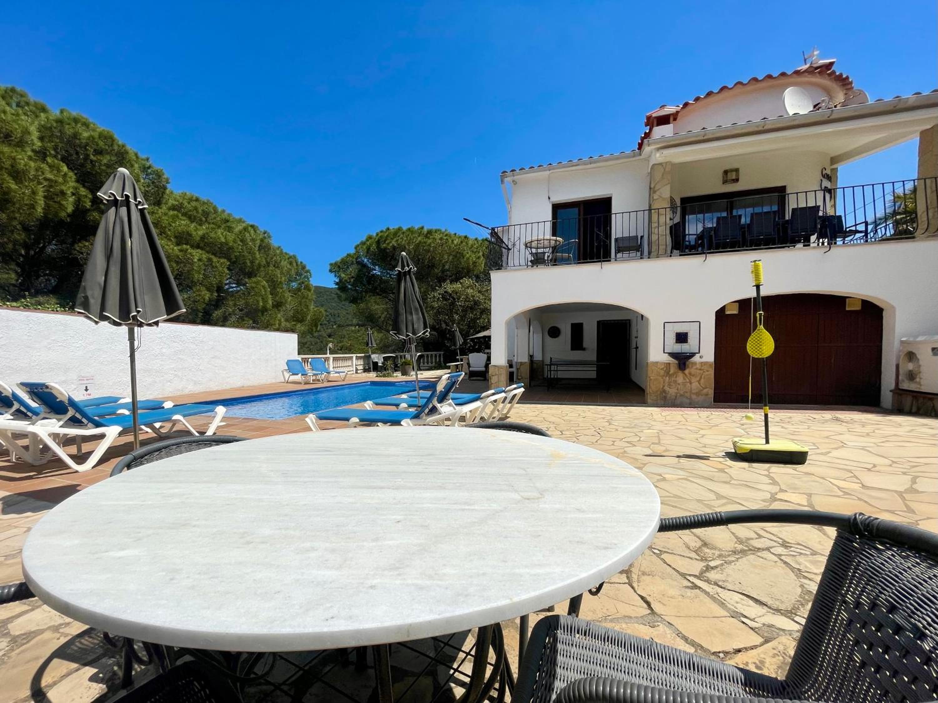 Villa Tramuntana by Costabravaway