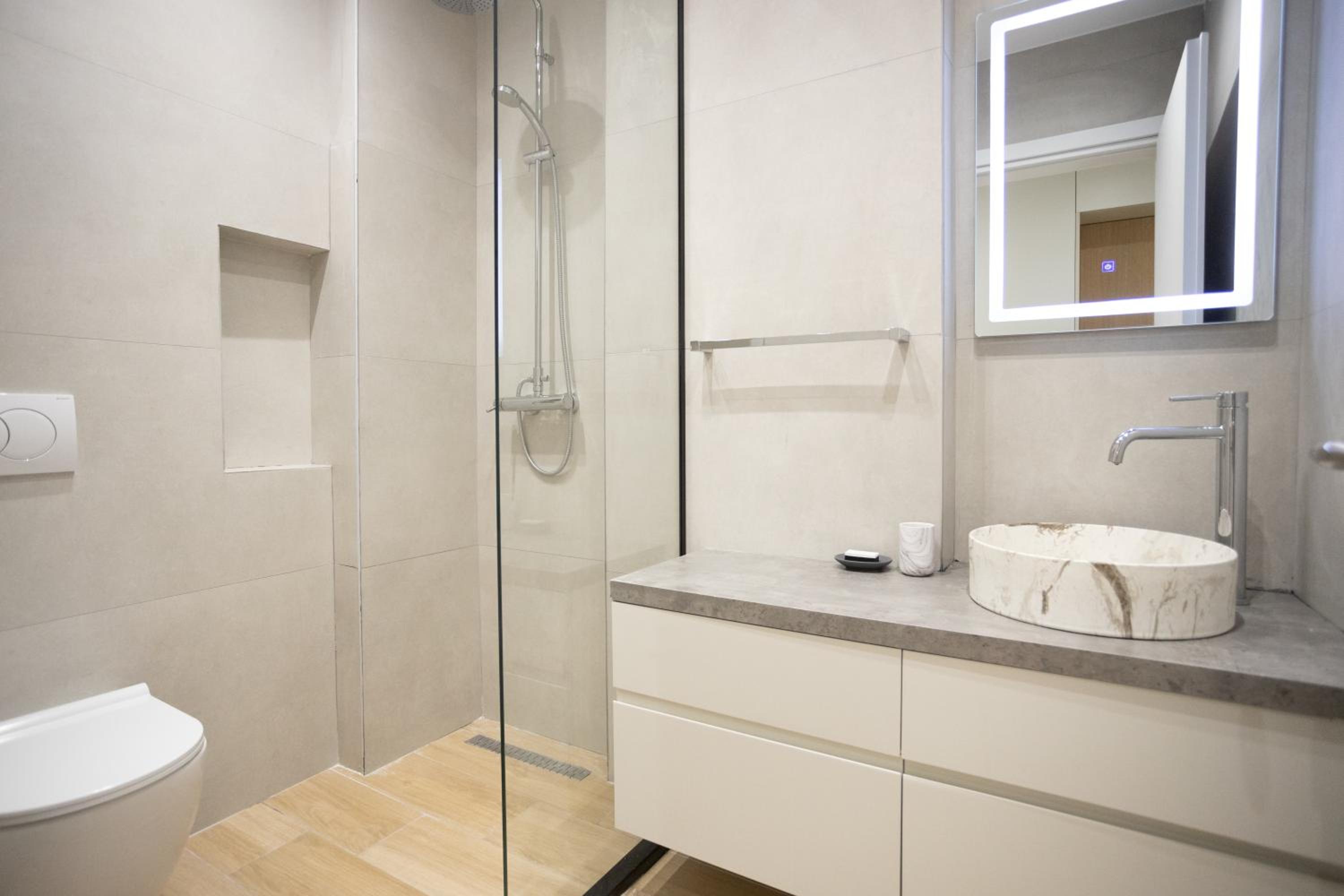 Four Seasons Apartment