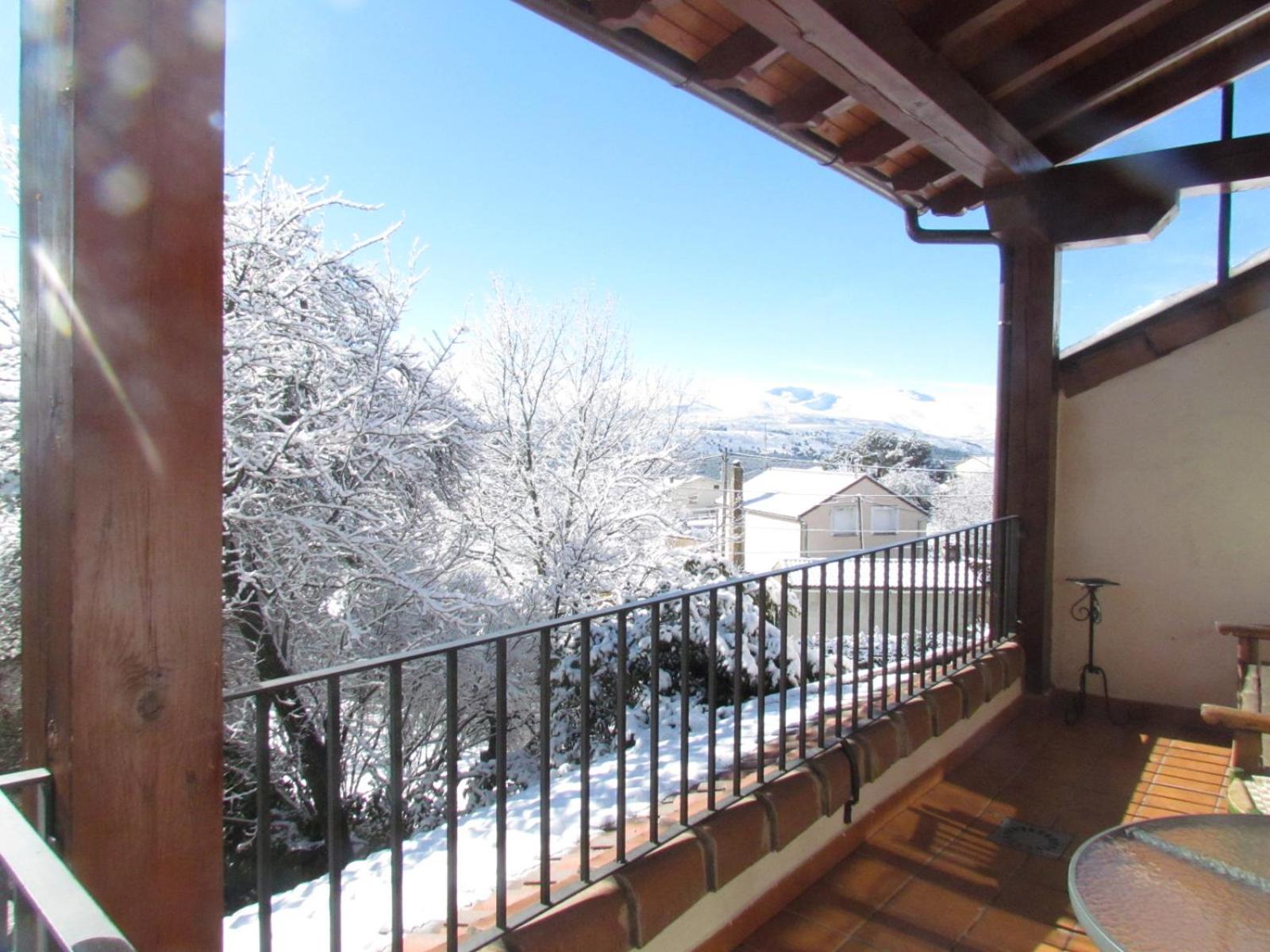 Casa Rural La Piedra del Mediodía de Gredos view 3