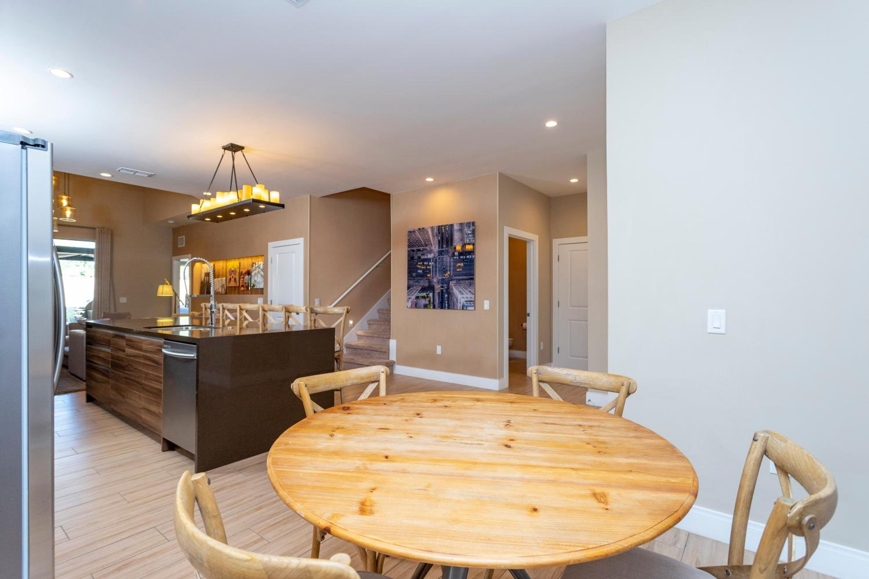 Modern and Luxury 4 suites Villa near Disney 7521