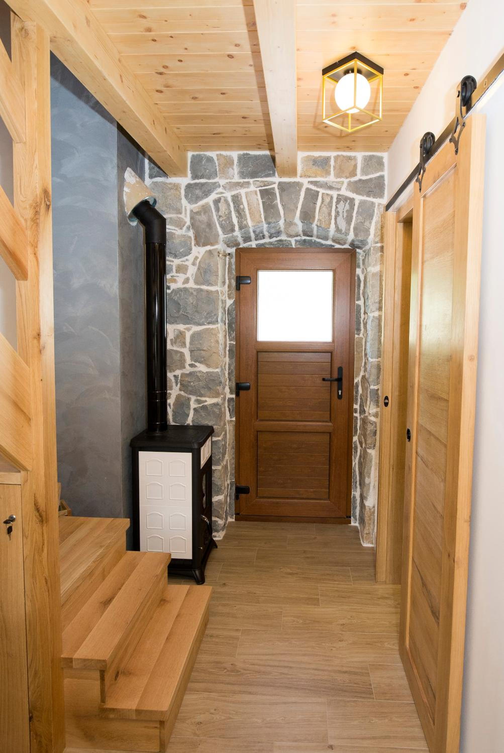 Stone house Oršulica
