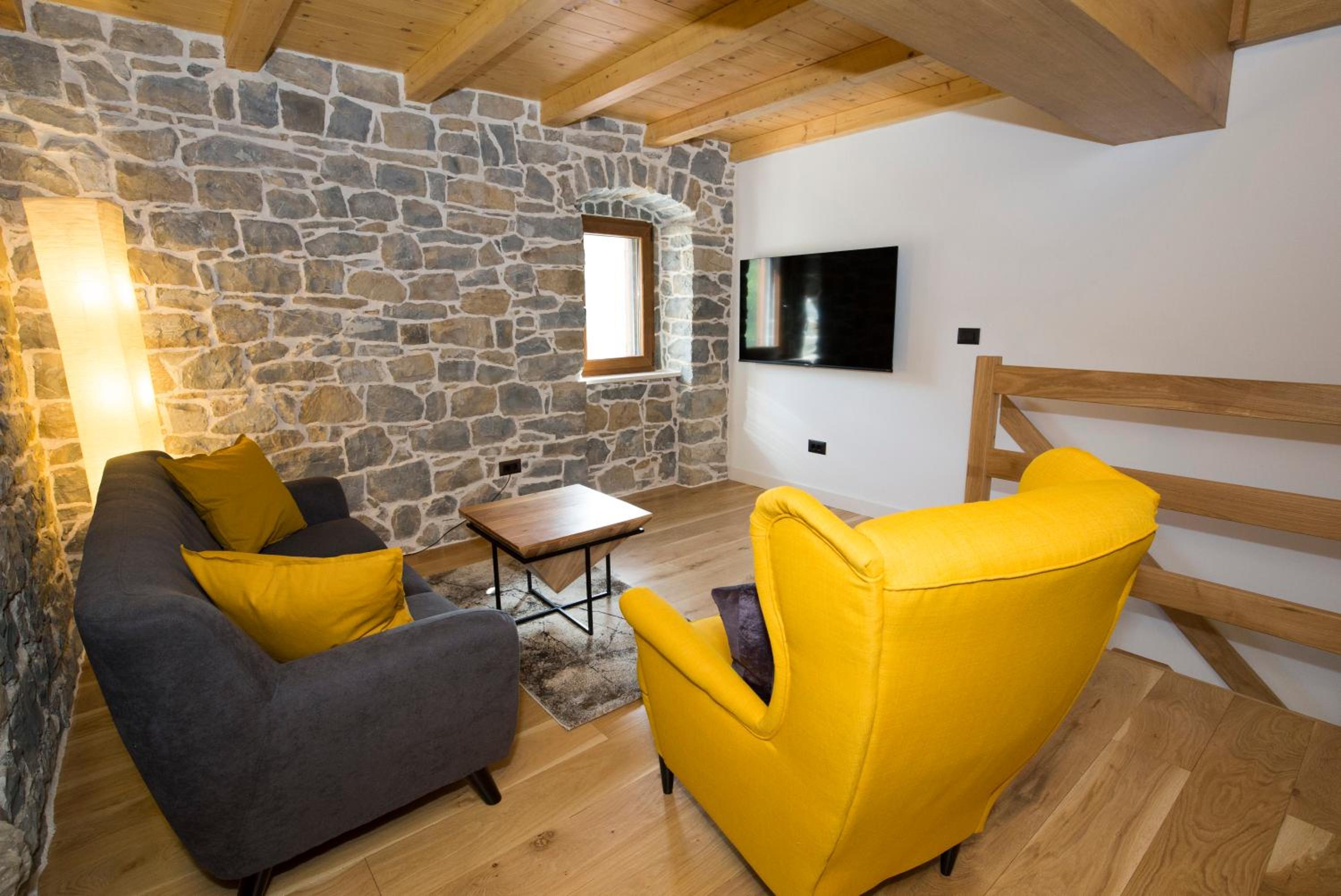 Stone house Oršulica