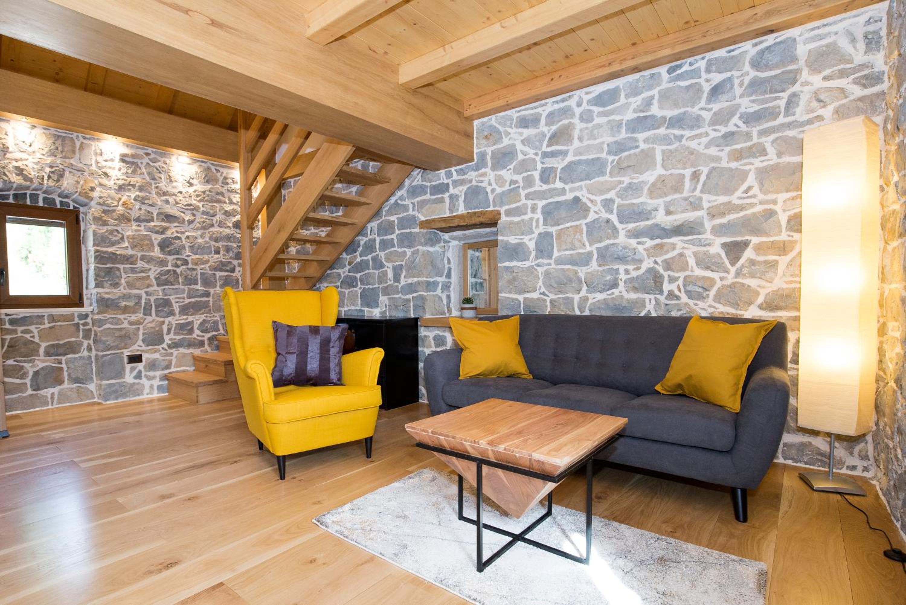 Stone house Oršulica