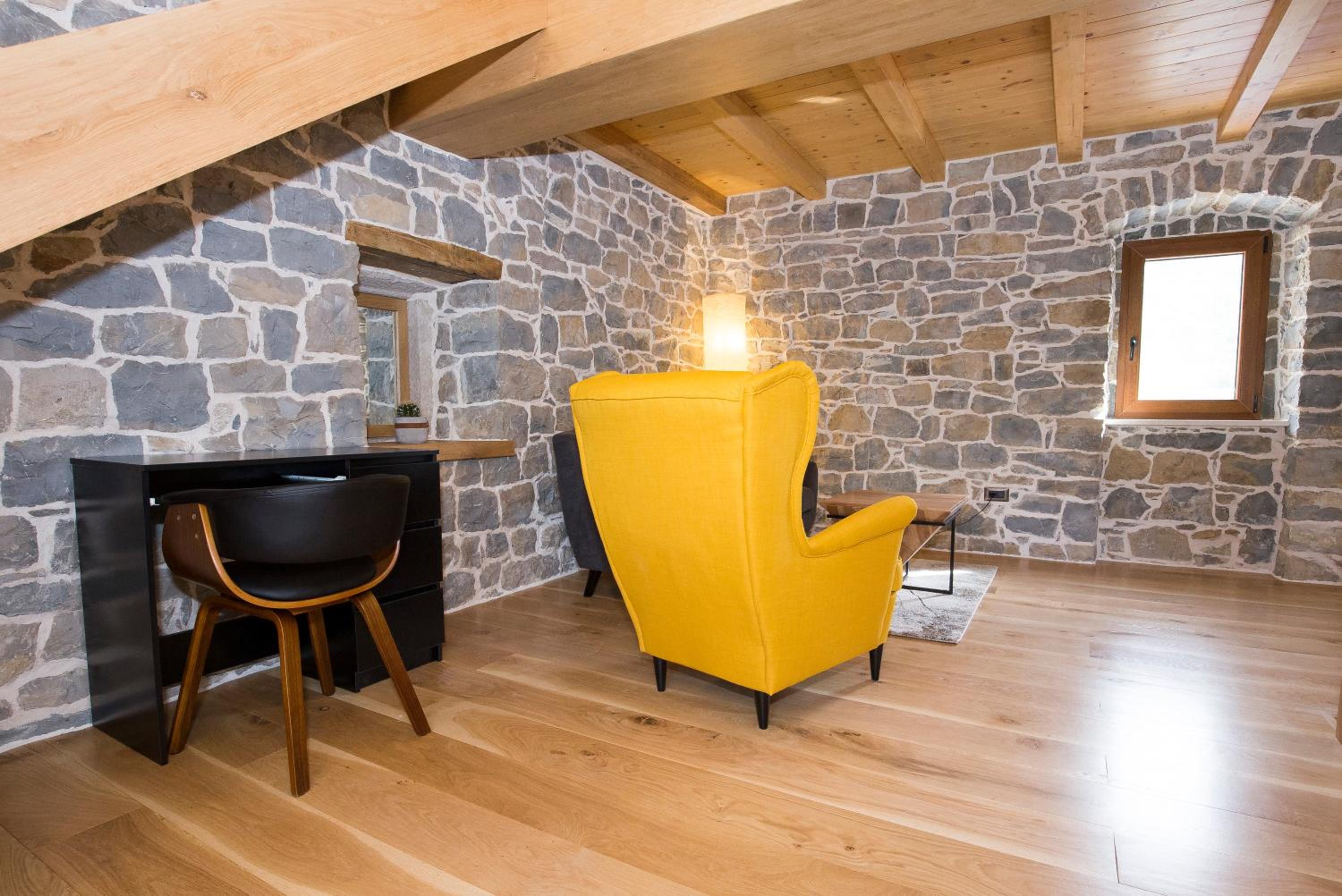 Stone house Oršulica