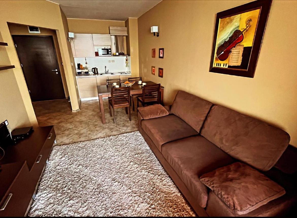 Sirena apartament First Line