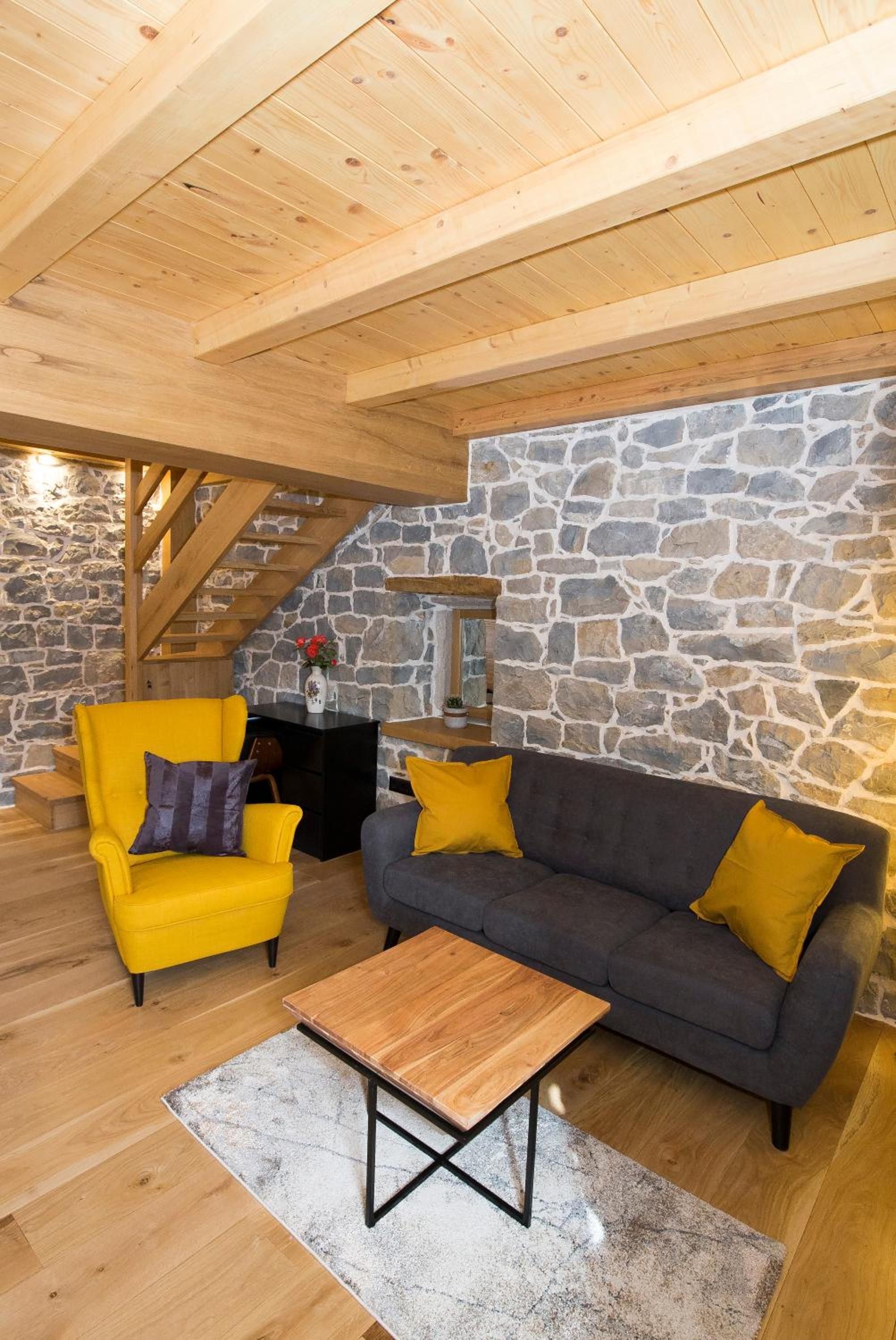 Stone house Oršulica