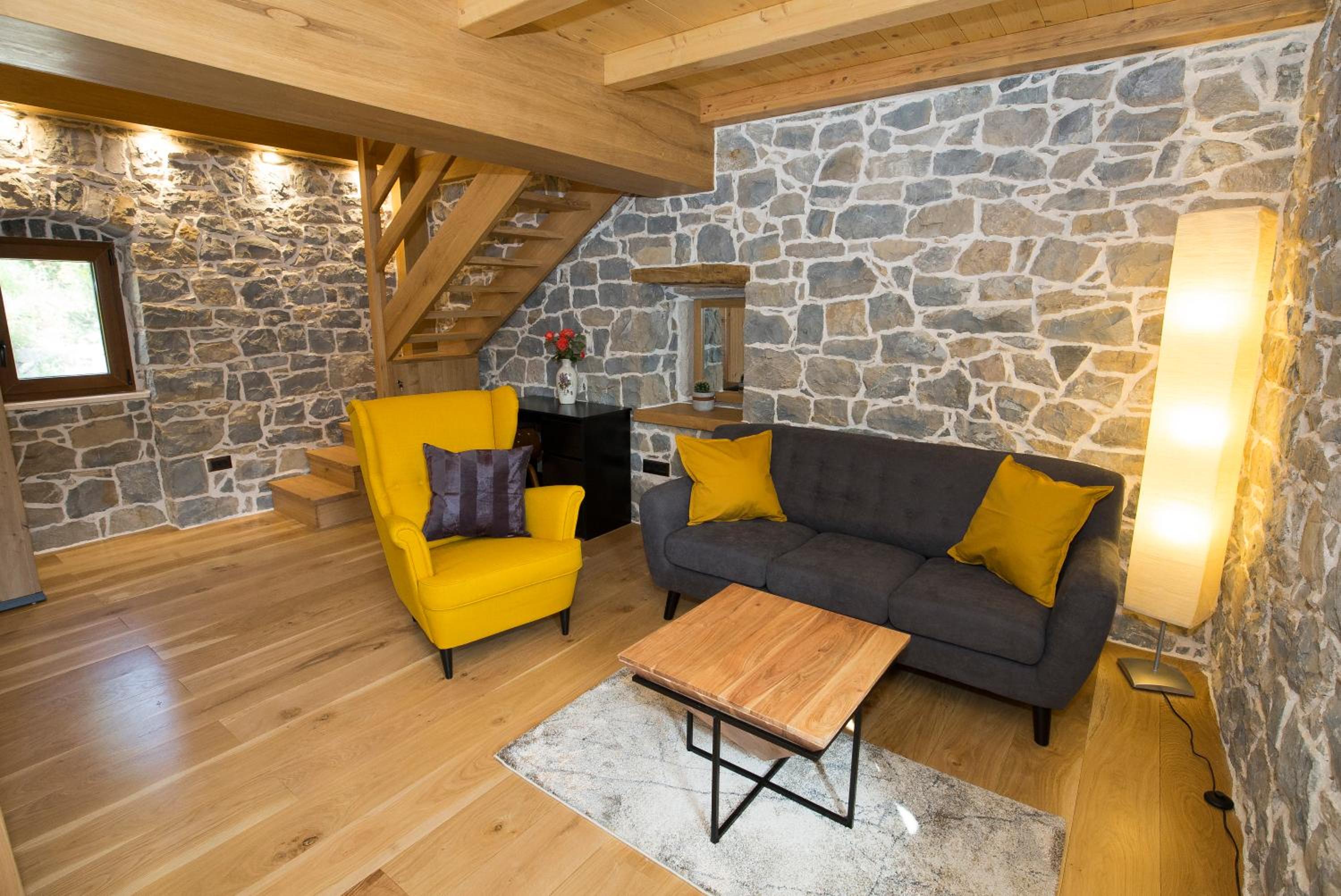 Stone house Oršulica