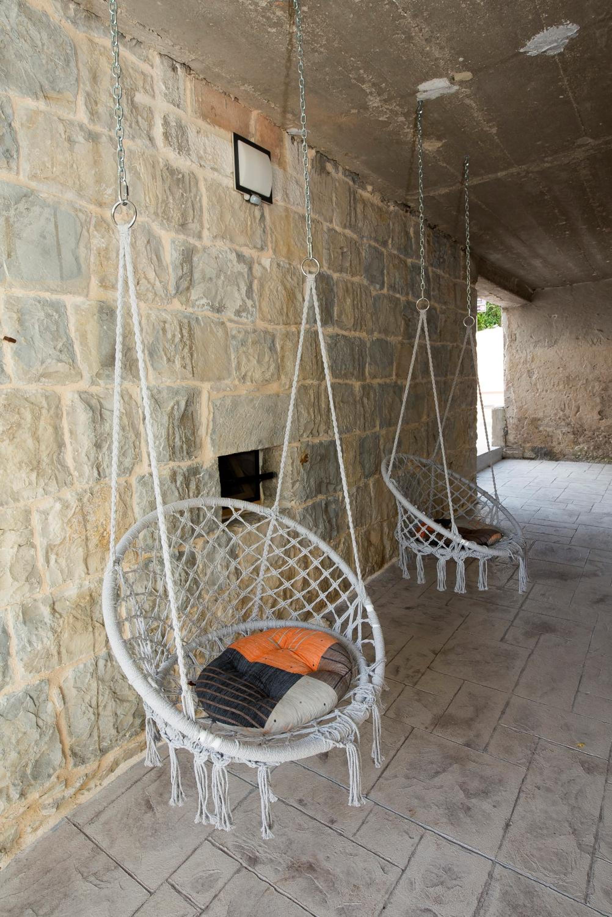 Stone house Oršulica