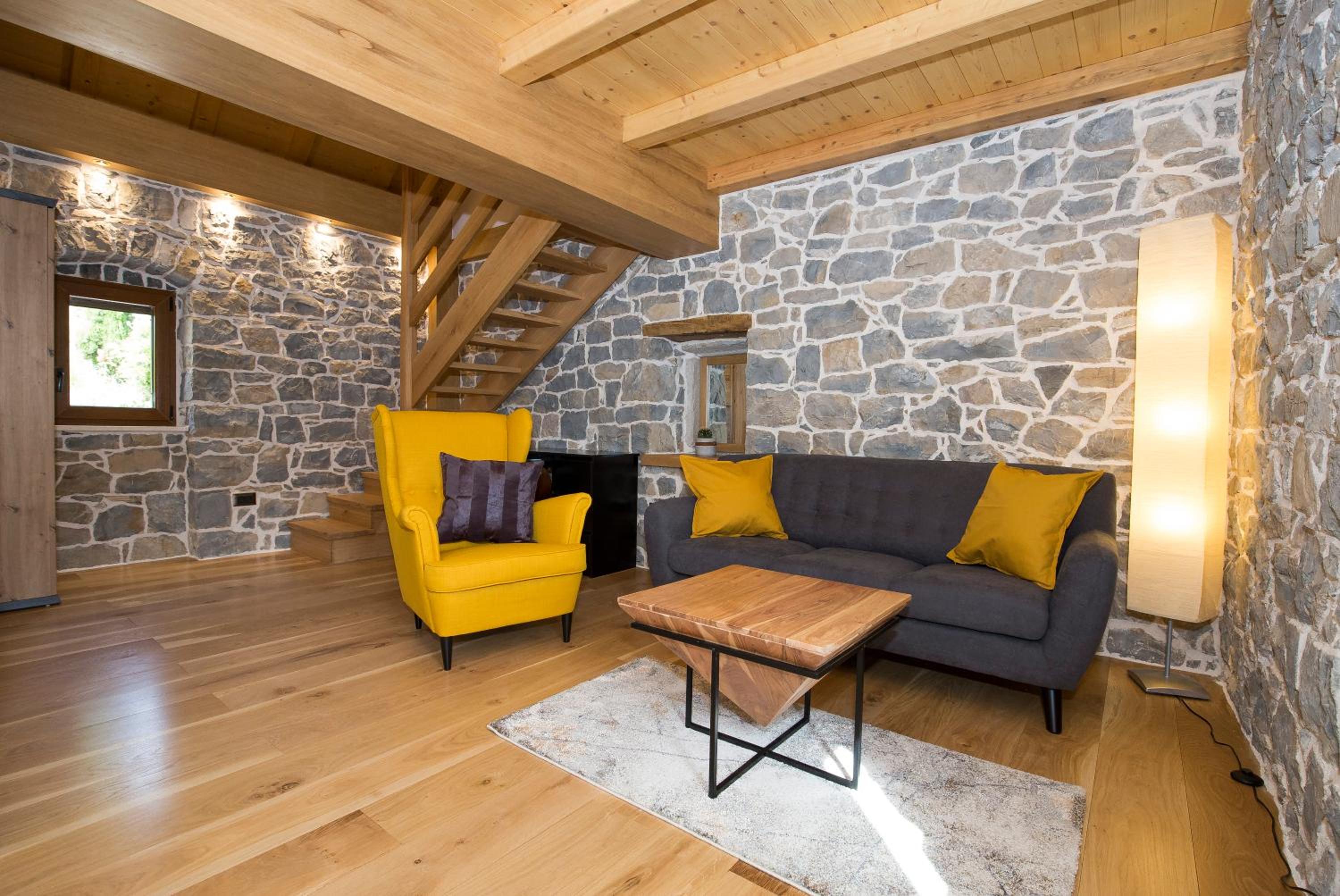 Stone house Oršulica
